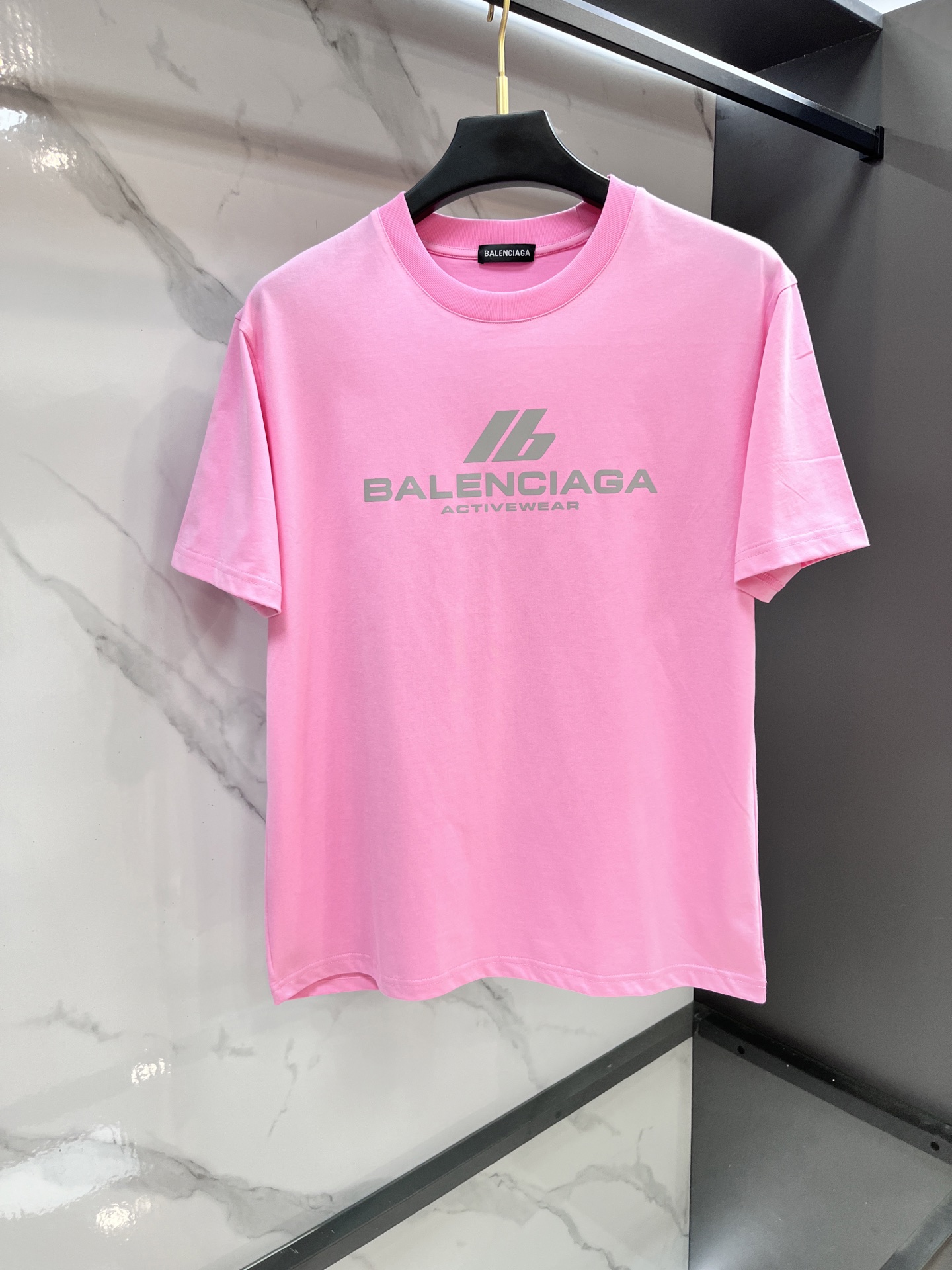 巴黎世家 2026春夏🆕Activewear镭射标识印花短袖T恤，新潮帅气的限量美款中裁短T,细节品质一