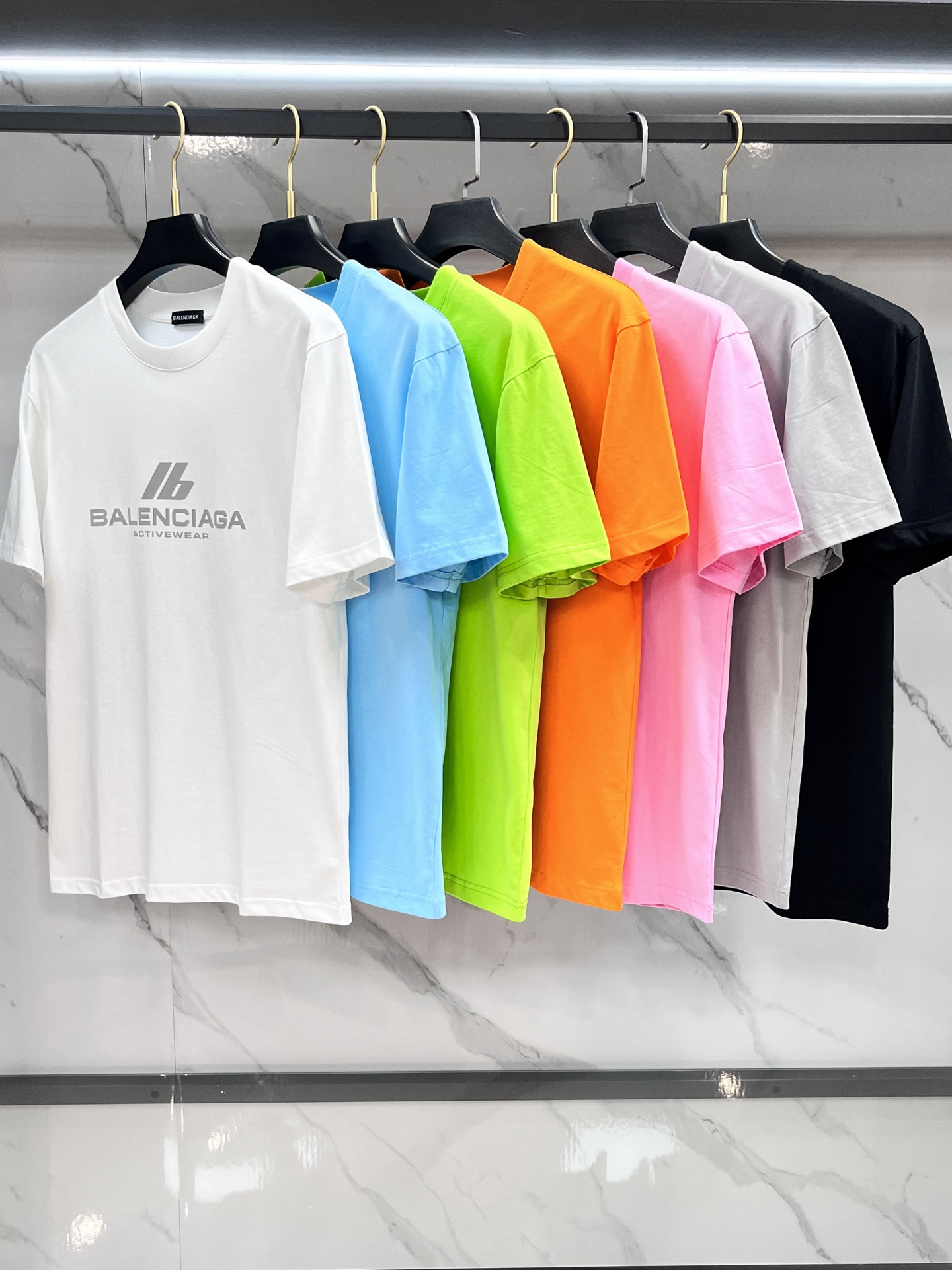 巴黎世家 2026春夏🆕Activewear镭射标识印花短袖T恤，新潮帅气的限量美款中裁短T,细节品质一