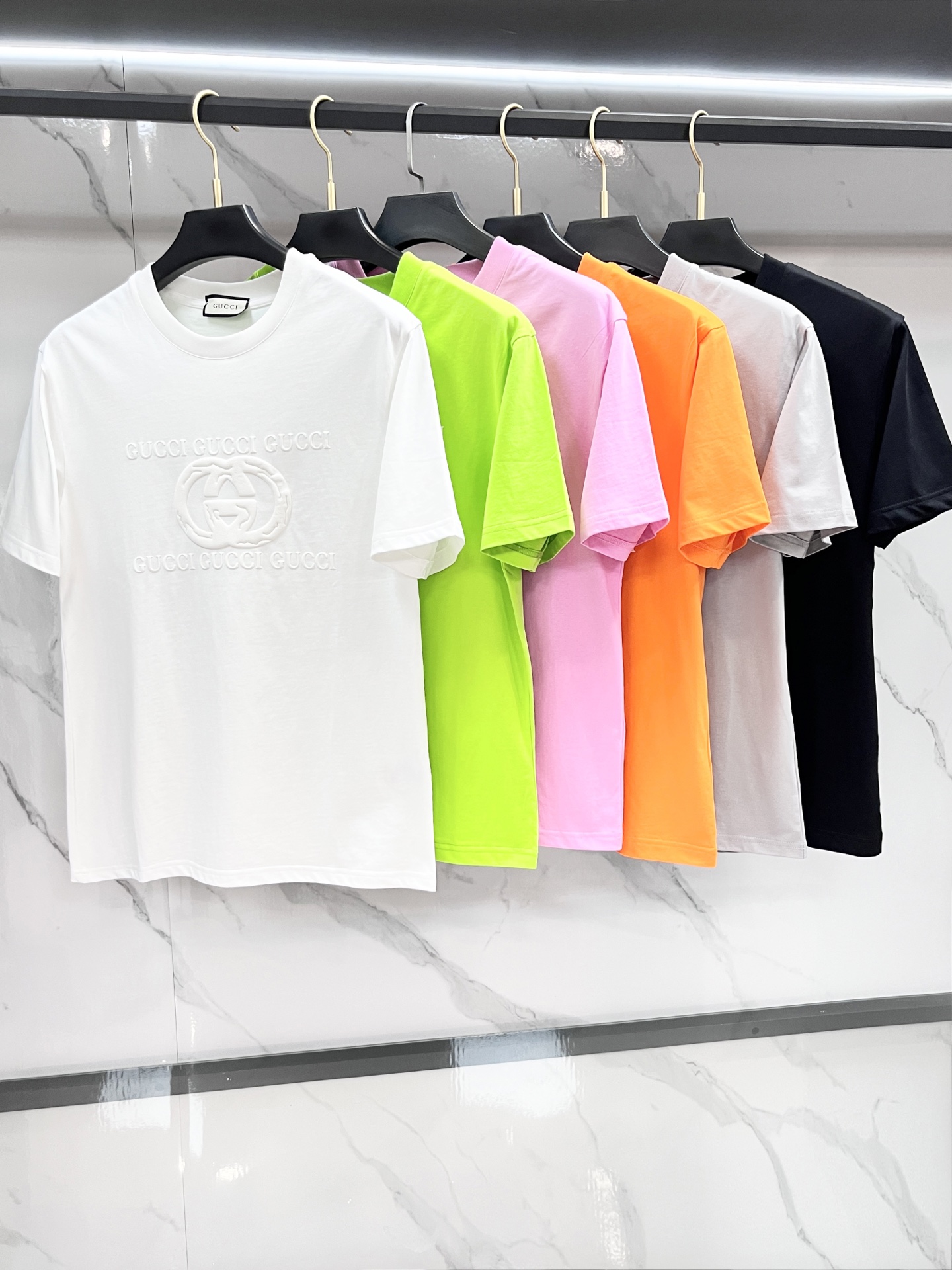 Gucci 2025春夏新款首发最新款短袖圆领T恤 高端订制 设计前卫时尚！品牌logo重工艺印花设计 