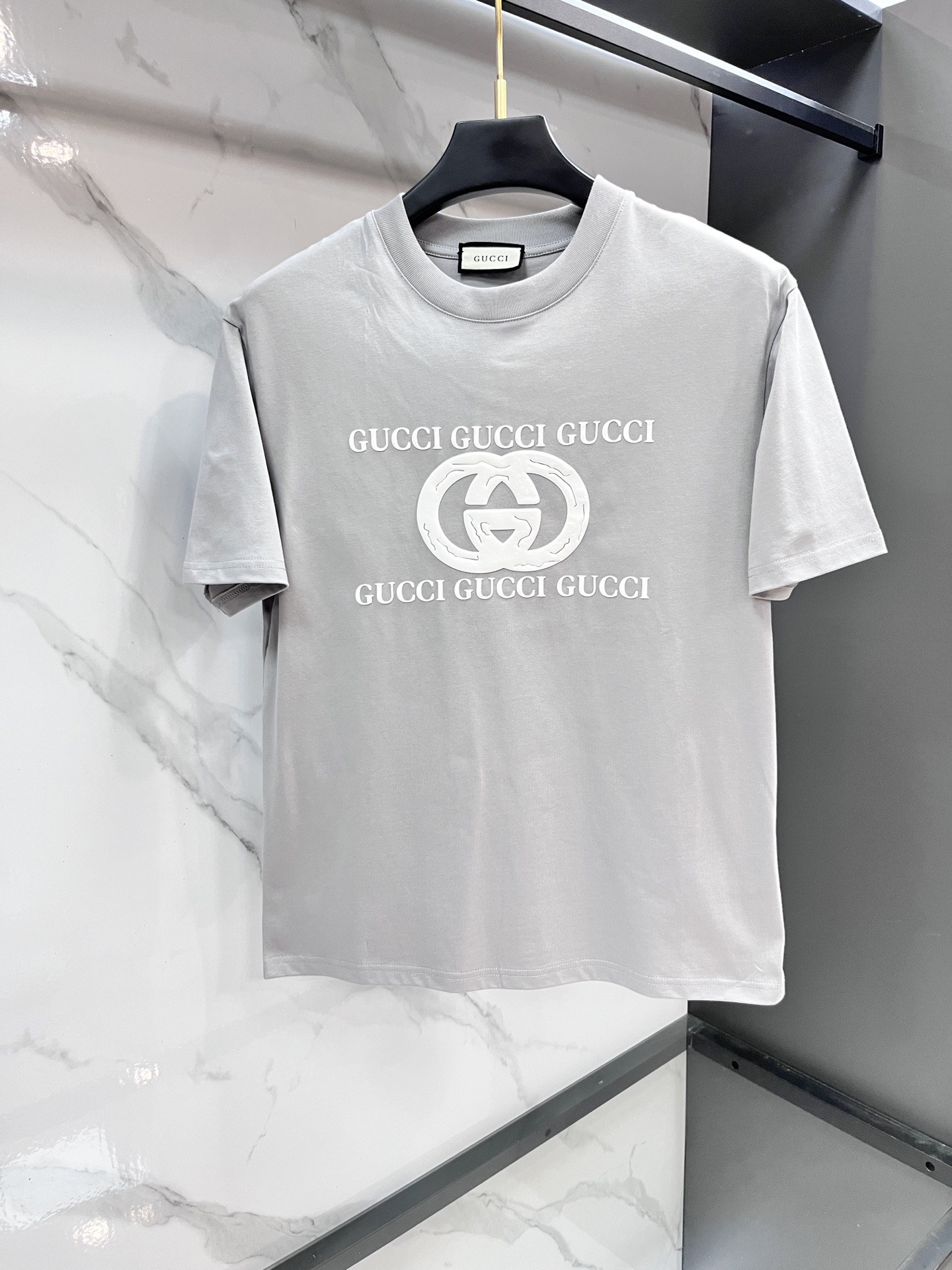 Gucci 2025春夏新款首发最新款短袖圆领T恤 高端订制 设计前卫时尚！品牌logo重工艺印花设计 