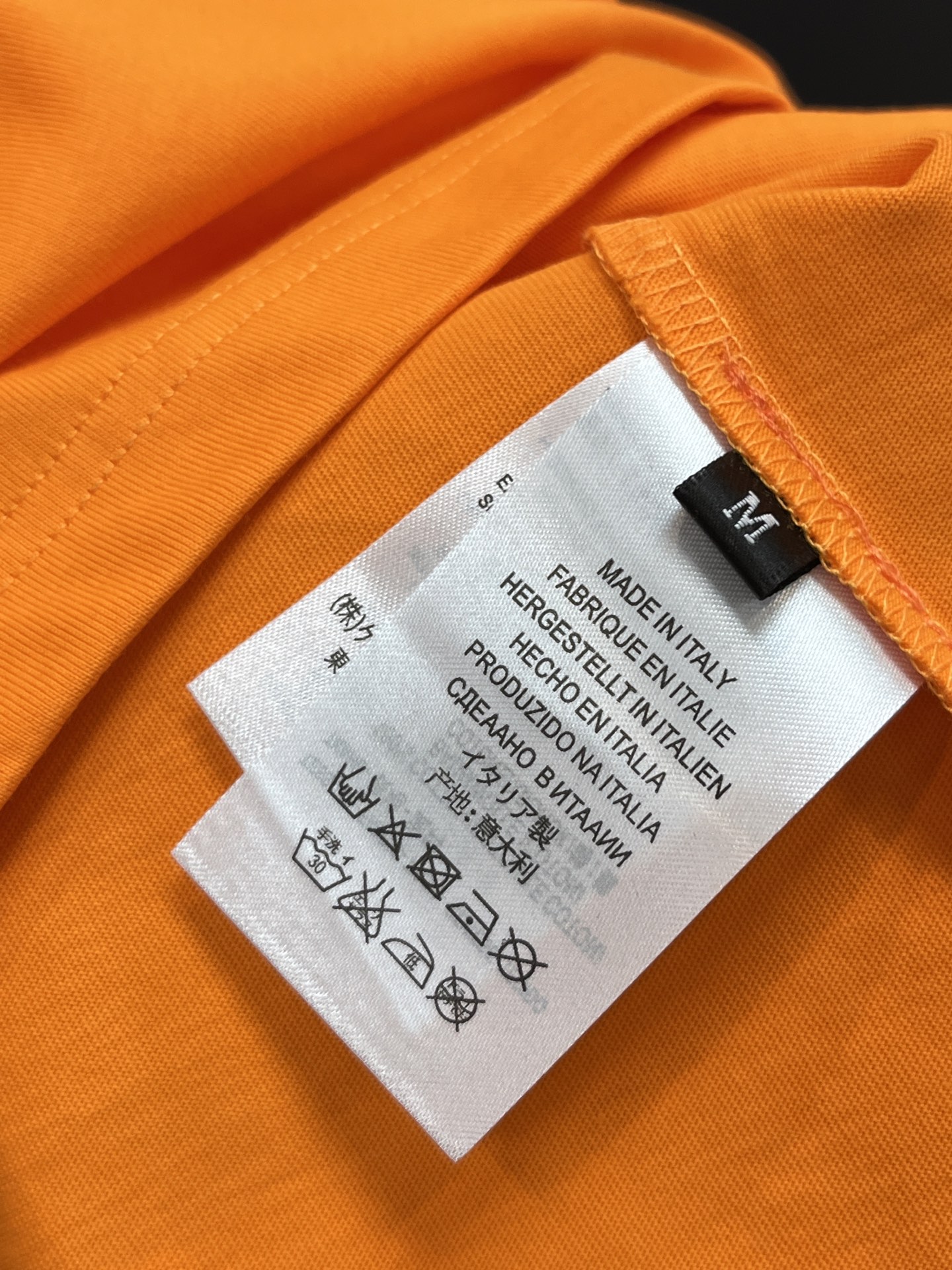 Gucci 2025春夏新款首发最新款短袖圆领T恤 高端订制 设计前卫时尚！品牌logo重工艺印花设计 