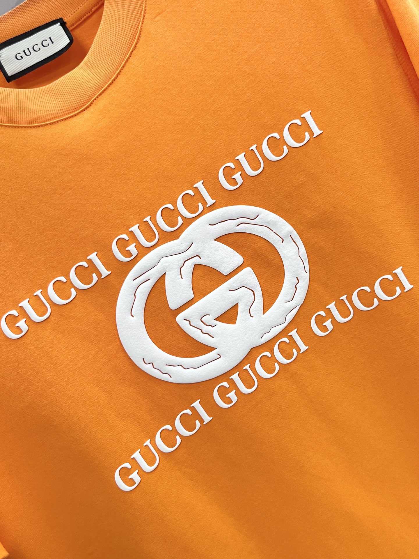 Gucci 2025春夏新款首发最新款短袖圆领T恤 高端订制 设计前卫时尚！品牌logo重工艺印花设计 