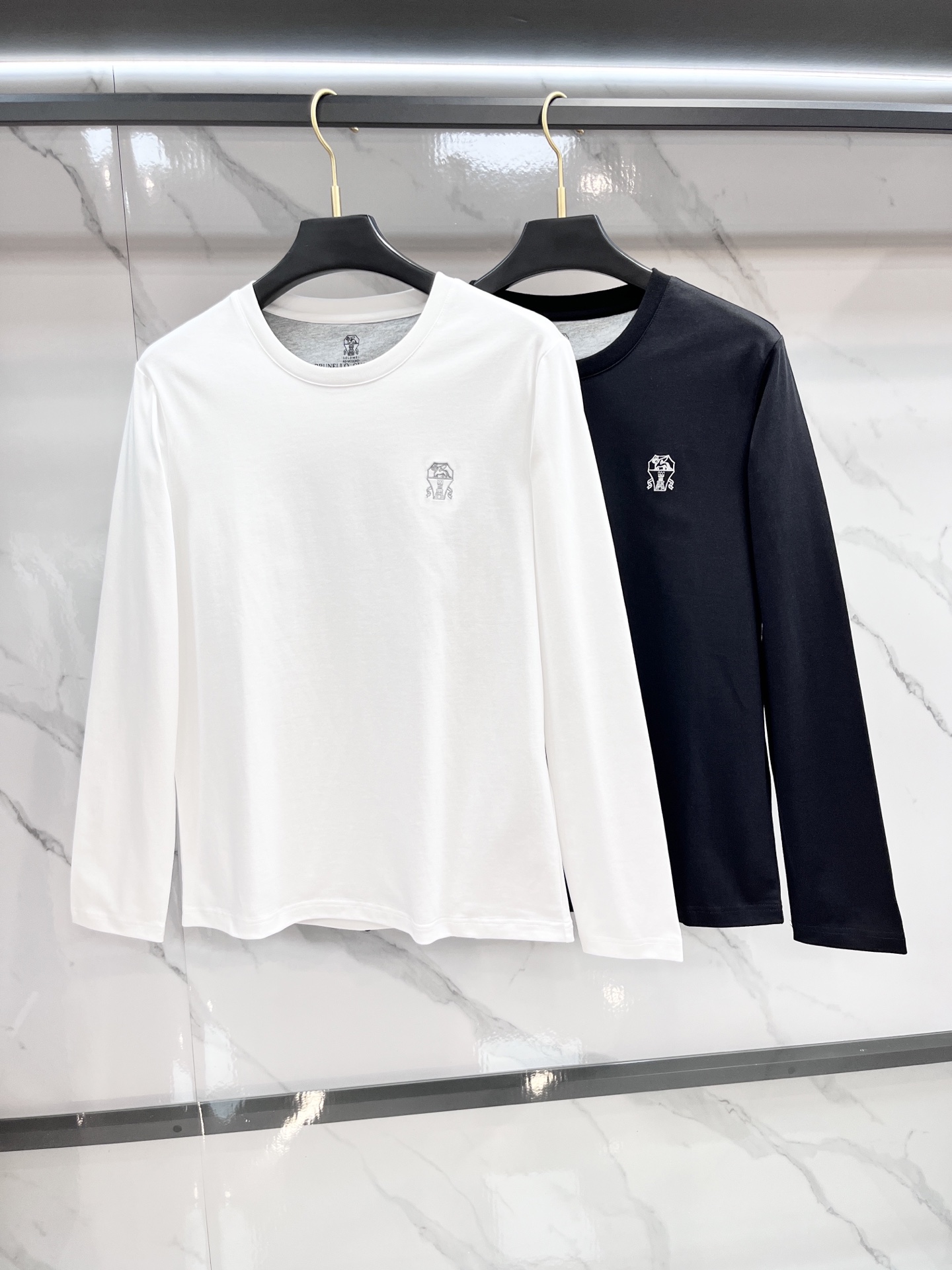 BC 贸易公司订单，高弹丝光双面长袖打底长袖，老钱新贵们推荐 作为新贵的首选 BC家材质讲究的同时 整体