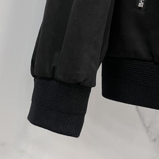 lP🆕 SS早秋新款麂皮绒占领夹克外套,贸易公司渠道稀出,领先官网发售!男士高端都市风尚翻领。白金级品鉴 lP🆕 SS早秋新款麂皮绒占领夹克外套,贸易公司渠道稀出,领先官网发售!男士高端都市风尚翻领。白金级品鉴