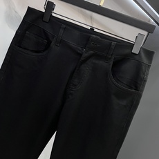 蒙口 2025SS早春新品薄款重工休闲牛仔裤👖,进口优质水洗弹力面料,上身舒适透气有弹力,客供五金辅料装 蒙口 2025SS早春新品薄款重工休闲牛仔裤👖,进口优质水洗弹力面料,上身舒适透气有弹力,客供五金辅料装