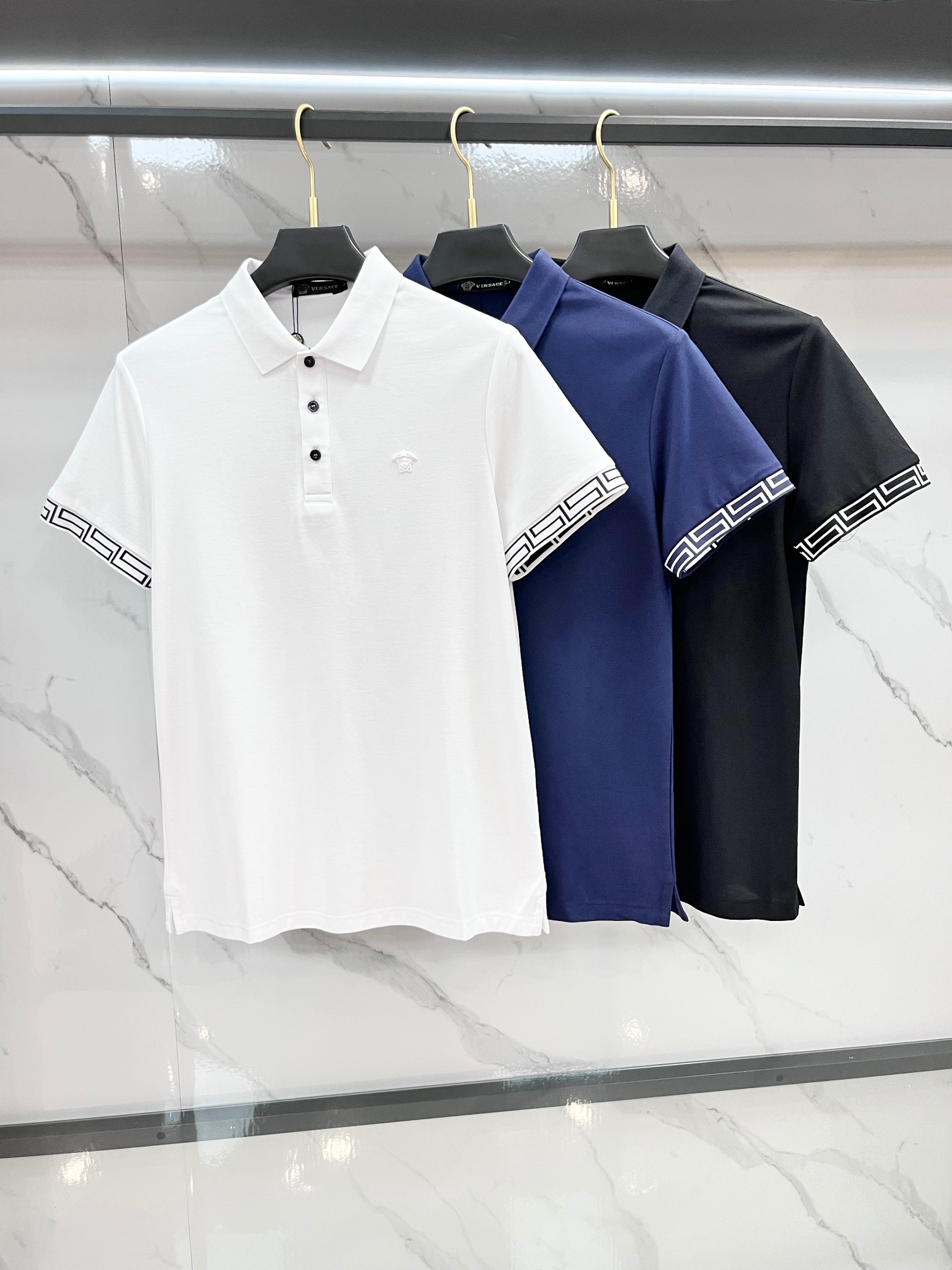 范思哲 2025新款高端商务Polo 白领 单位人士必入单品！ 休闲商务翻领短袖，科技面料，体感非常棒，