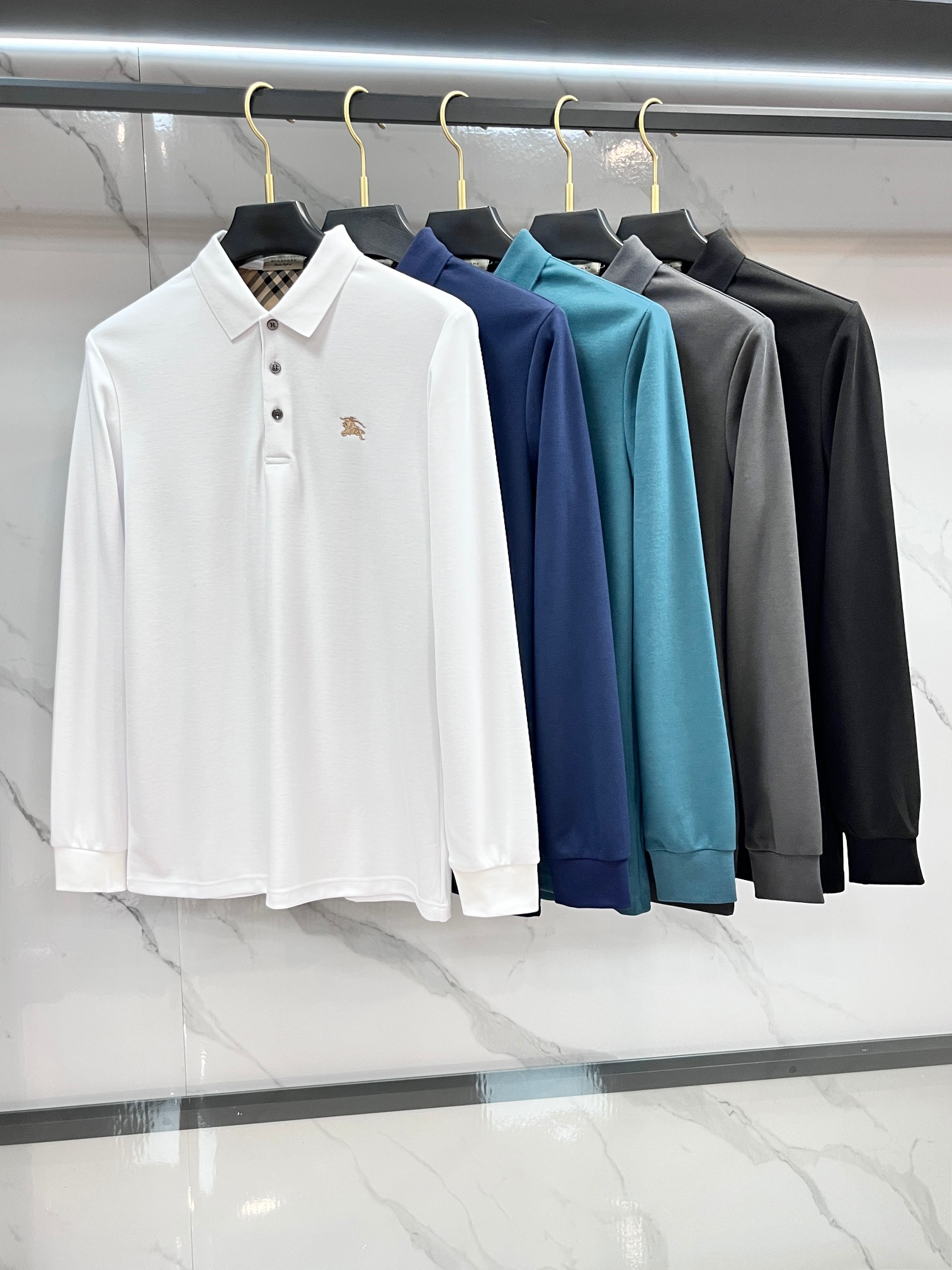 巴宝莉 专柜新品秋款长袖Polo，高端定制高版本时尚百搭爆款▲A原版进口珠地棉，胸前logo图案设计 手