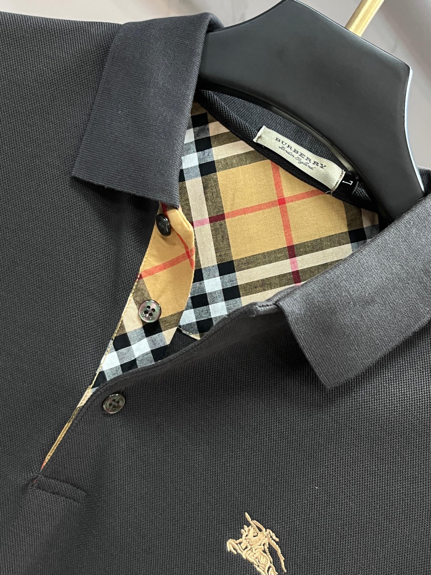 巴宝莉 专柜新品秋款长袖Polo，高端定制高版本时尚百搭爆款▲A原版进口珠地棉，胸前logo图案设计 手