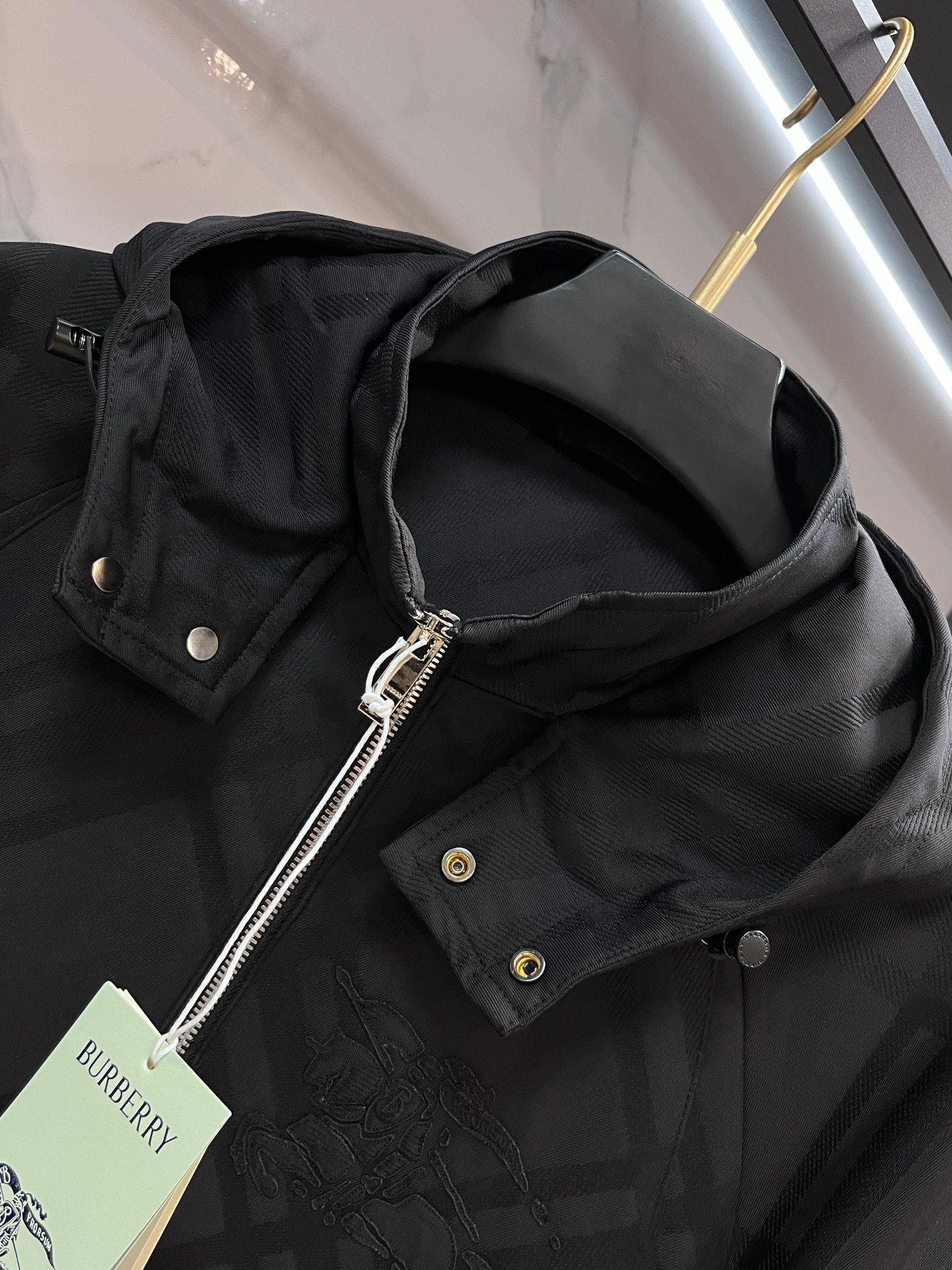 Burberry Early Autumn Jacket - Windproof Hooded Design & Original Polyester 6 a1758467967611 0885