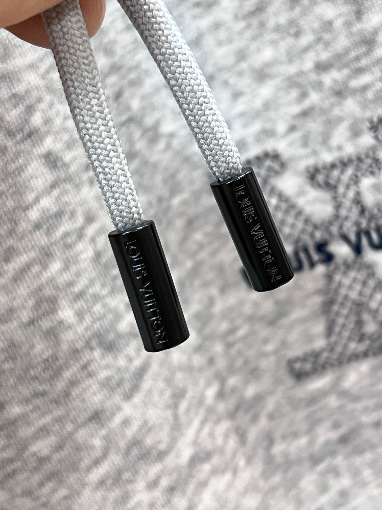 LV 秋冬最新品套装-同步有售，原单狠货休闲时尚套装，上身很有特点！吸睛而有亮点，进口高密度聚酯纤维面料