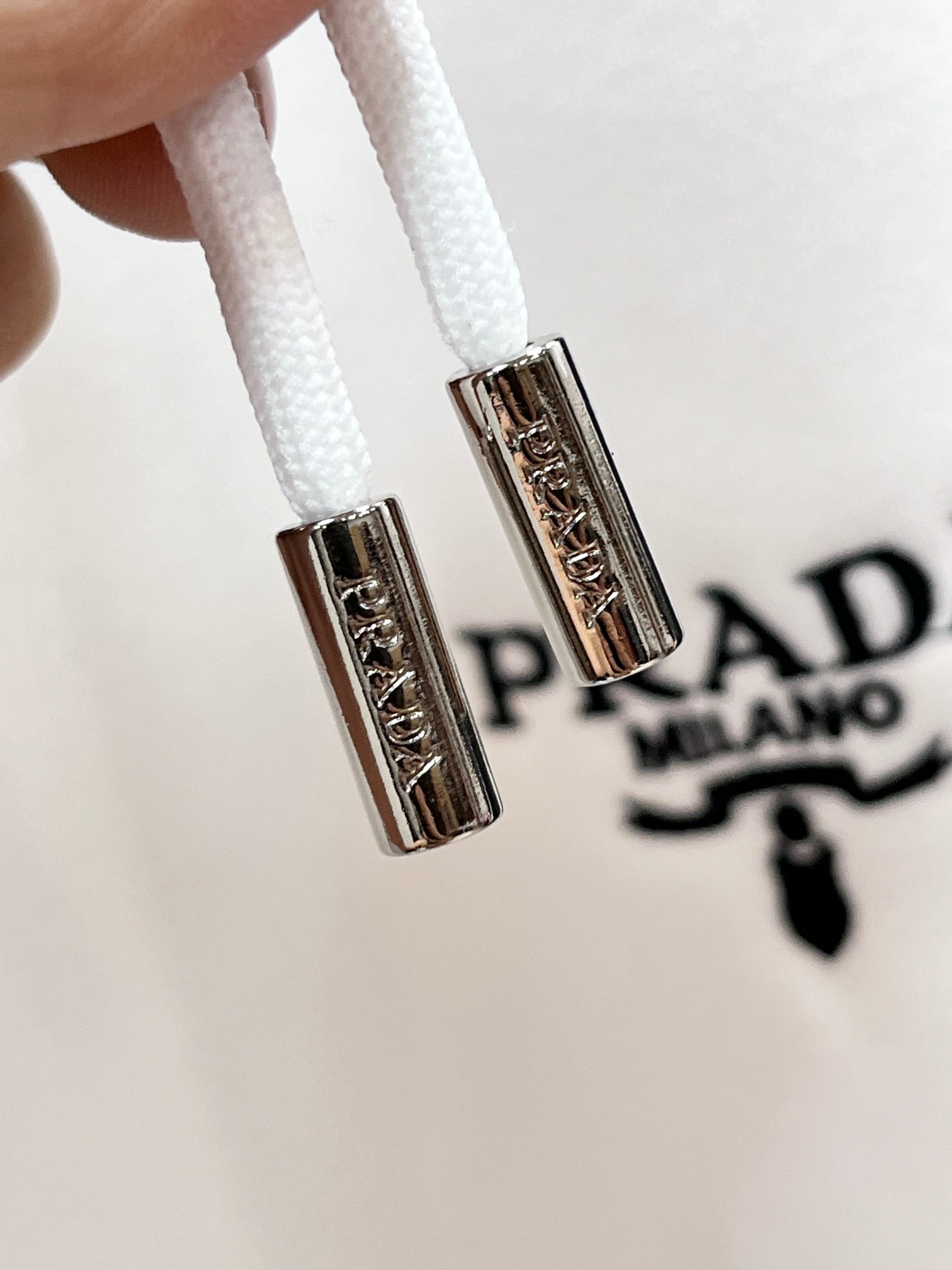 普拉达 秋冬最新品套装-同步有售，原单狠货休闲时尚套装，上身很有特点！吸睛而有亮点，进口高密度聚酯纤维面