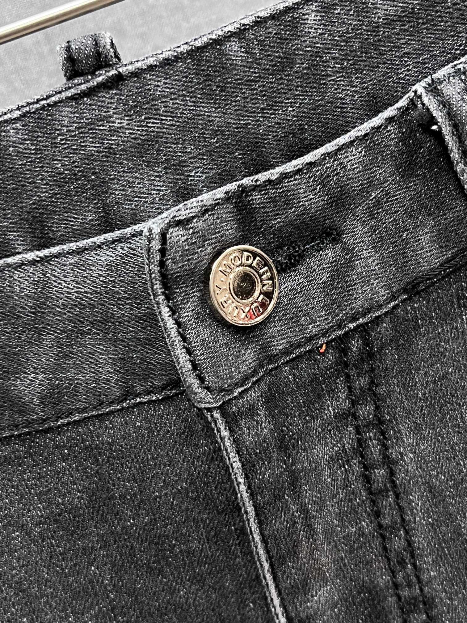 蒙口🔥高端定制、2025早秋最新款牛仔裤 柜台同步发售 原版定制 客供五金辅料 原单品质 进口固色牛仔弹