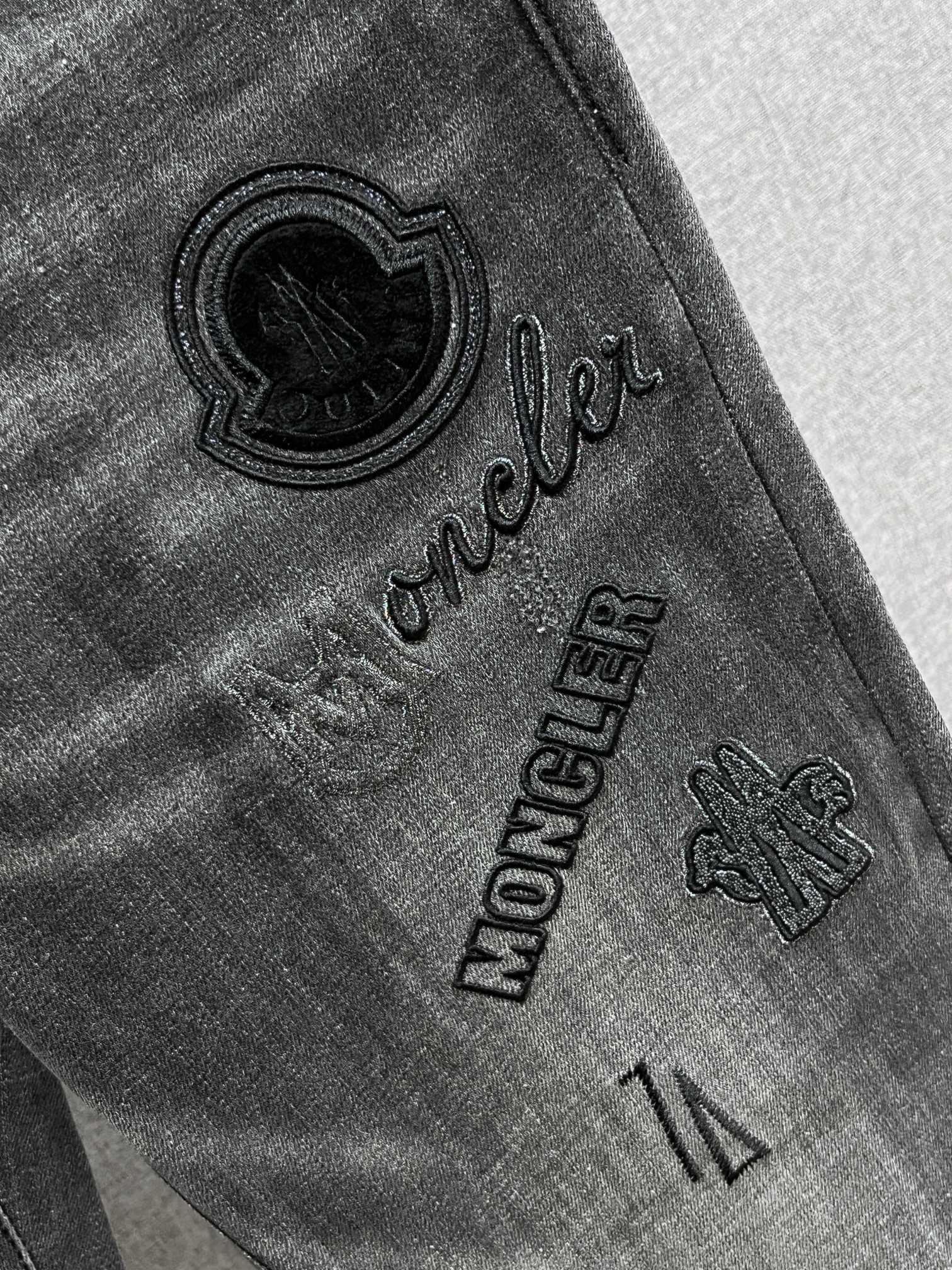 蒙口🔥高端定制、2025早秋最新款牛仔裤 柜台同步发售 原版定制 客供五金辅料 原单品质 进口固色牛仔弹