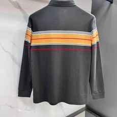 巴宝莉 专柜新品秋款长袖Polo,高端定制高版本时尚百搭爆款▲A原版进口珠地棉,胸前logo图案设计 手 巴宝莉 专柜新品秋款长袖Polo,高端定制高版本时尚百搭爆款▲A原版进口珠地棉,胸前logo图案设计 手