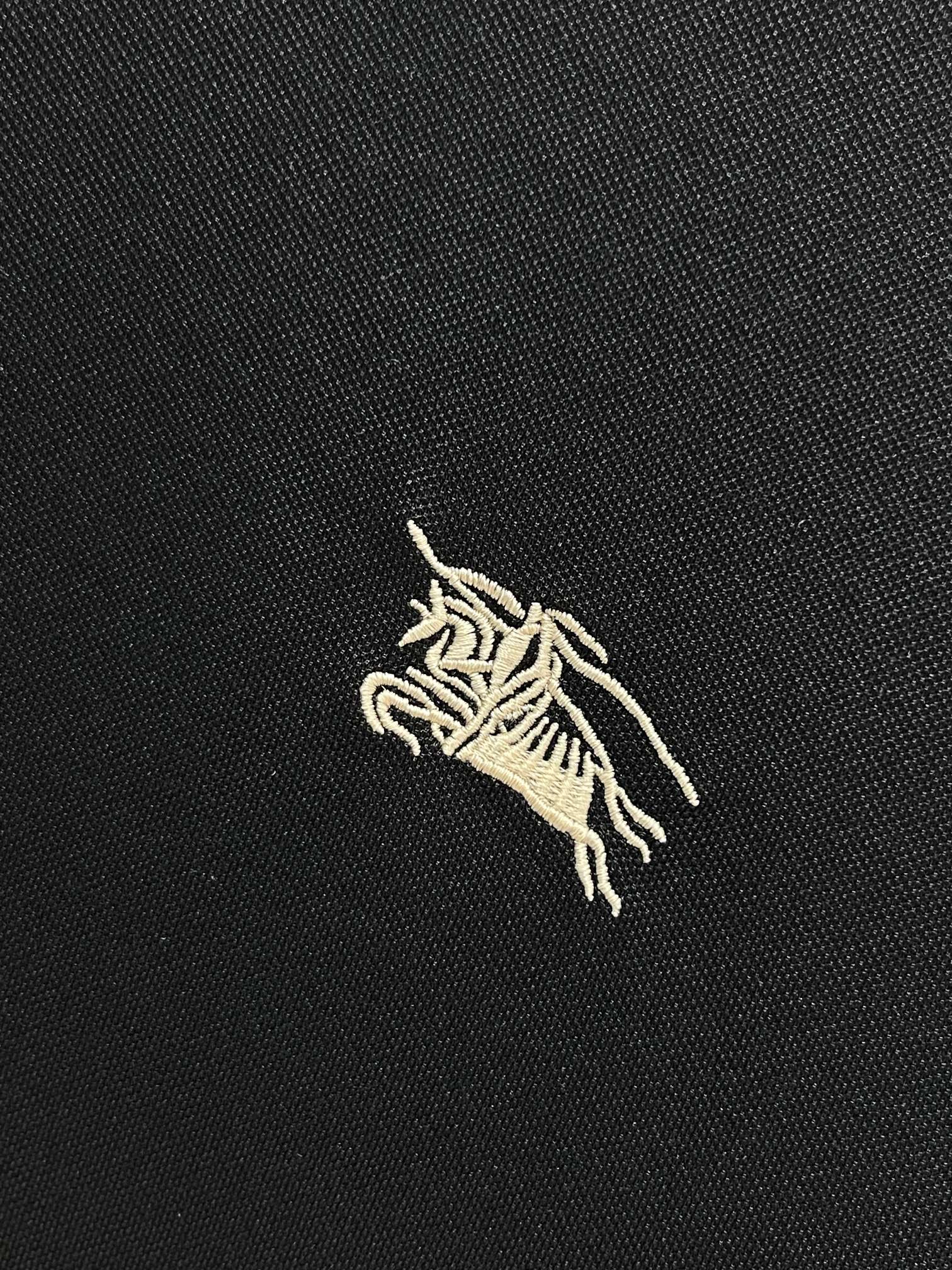巴宝莉 专柜新品秋款长袖Polo，高端定制高版本时尚百搭爆款▲A原版进口珠地棉，胸前logo图案设计 手