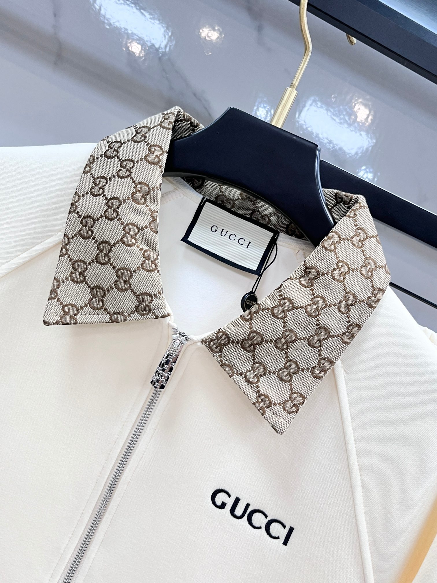 Gucci 秋冬最新品套装-同步有售，原单狠货休闲时尚套装，上身很有特点！吸睛而有亮点，进口高密度聚酯纤