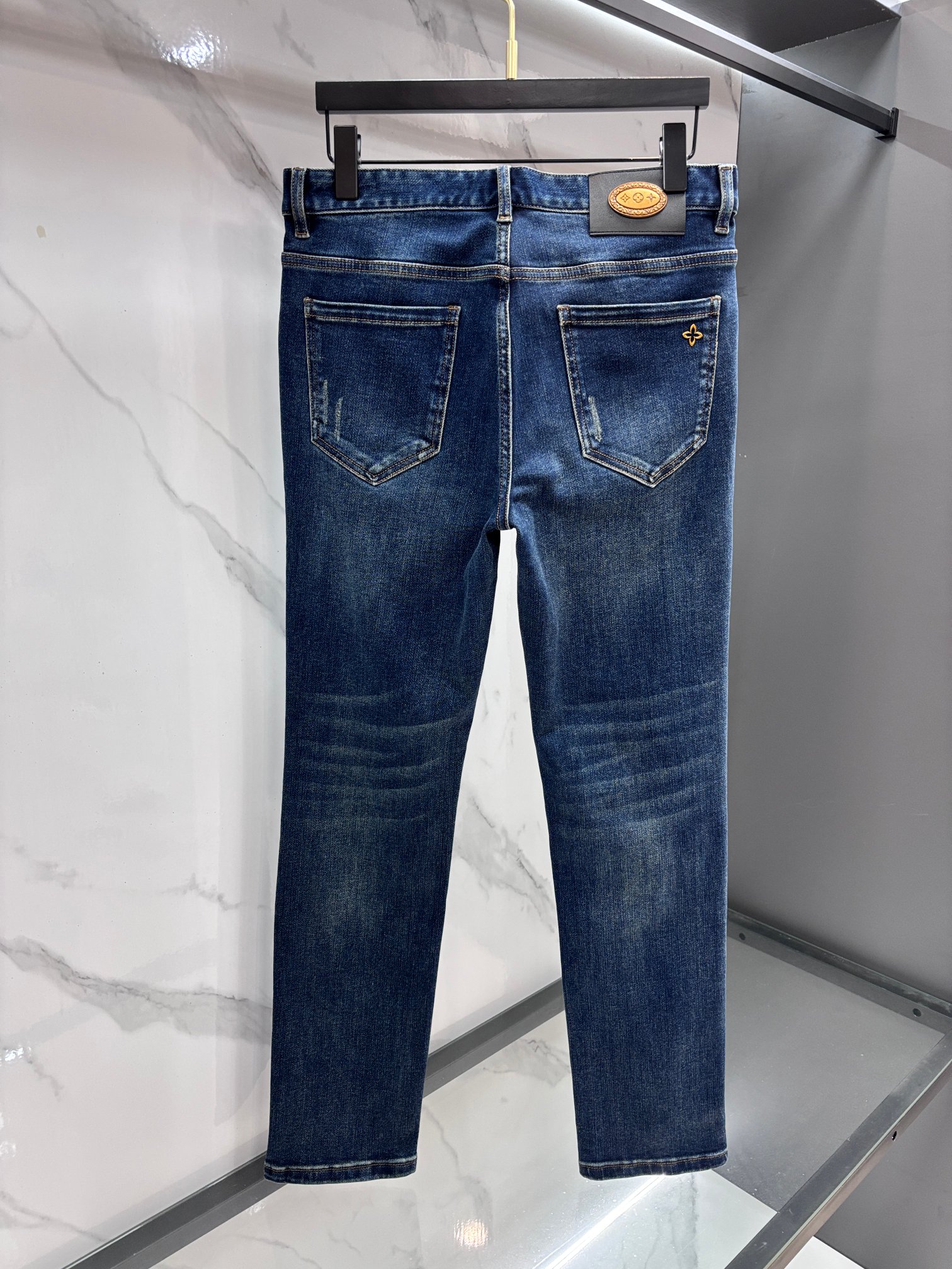 Lv 🔥高端定制、2025早秋最新款牛仔裤 柜台同步发售 原版定制 客供五金辅料 原单品质 进口固色牛仔