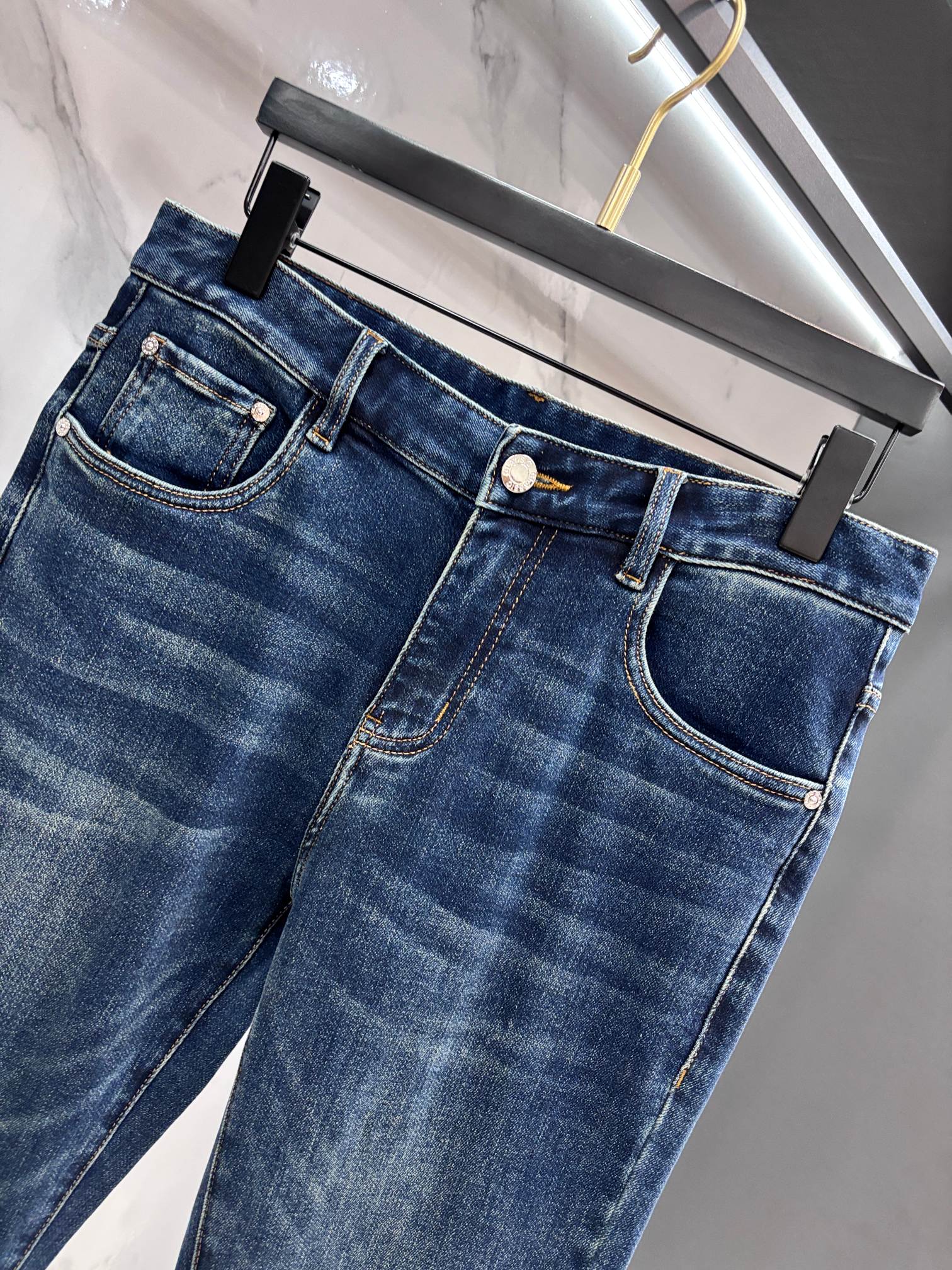 Lv 🔥高端定制、2025早秋最新款牛仔裤 柜台同步发售 原版定制 客供五金辅料 原单品质 进口固色牛仔