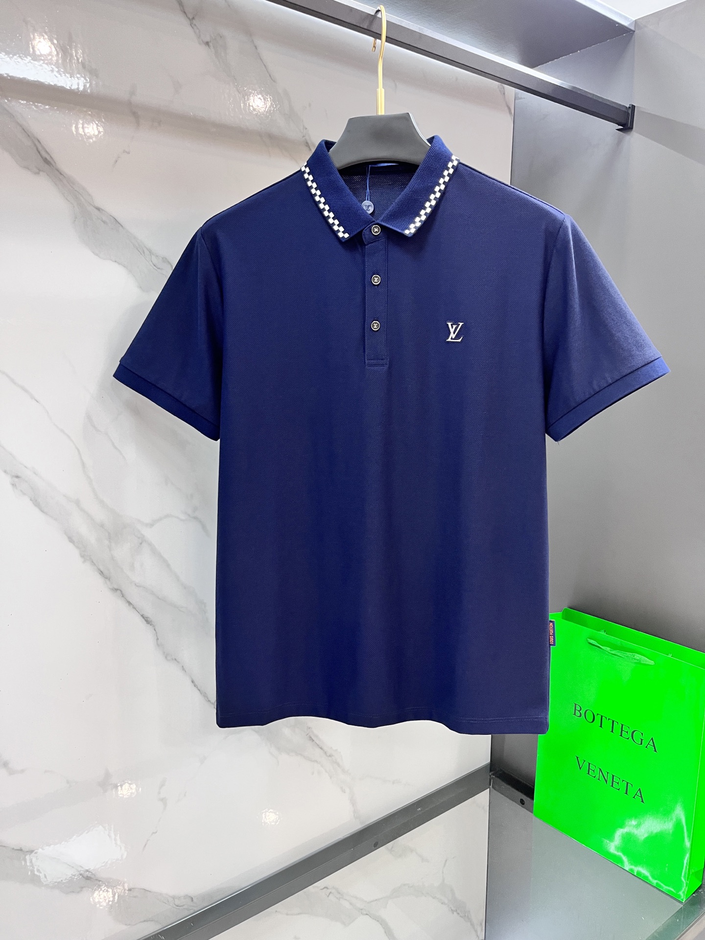 LV 2025新款高端商务Polo 白领 单位人士必入单品！ 休闲商务翻领短袖，科技面料，体感非常棒，手