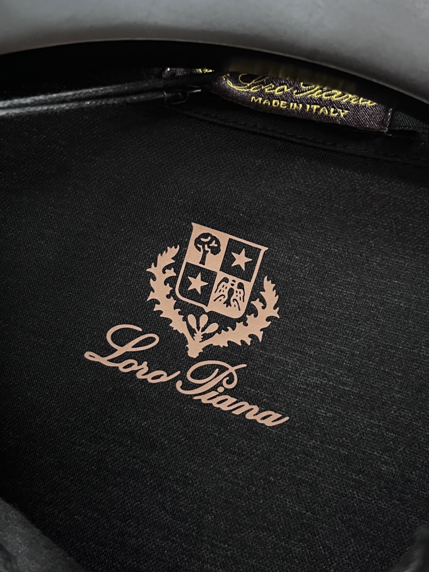 lP🆕 新款高端商务Polo 白领 单位人士必入单品！ 休闲商务翻领短袖，科技面料，体感非常棒，手感顺滑