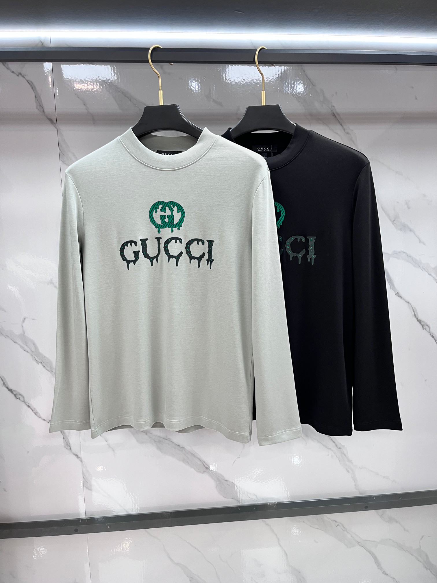 Gucci 2025秋冬新款时尚休闲圆领长袖打底。精选进口高密度双面拉架棉面料，精致原版logo打造，舒