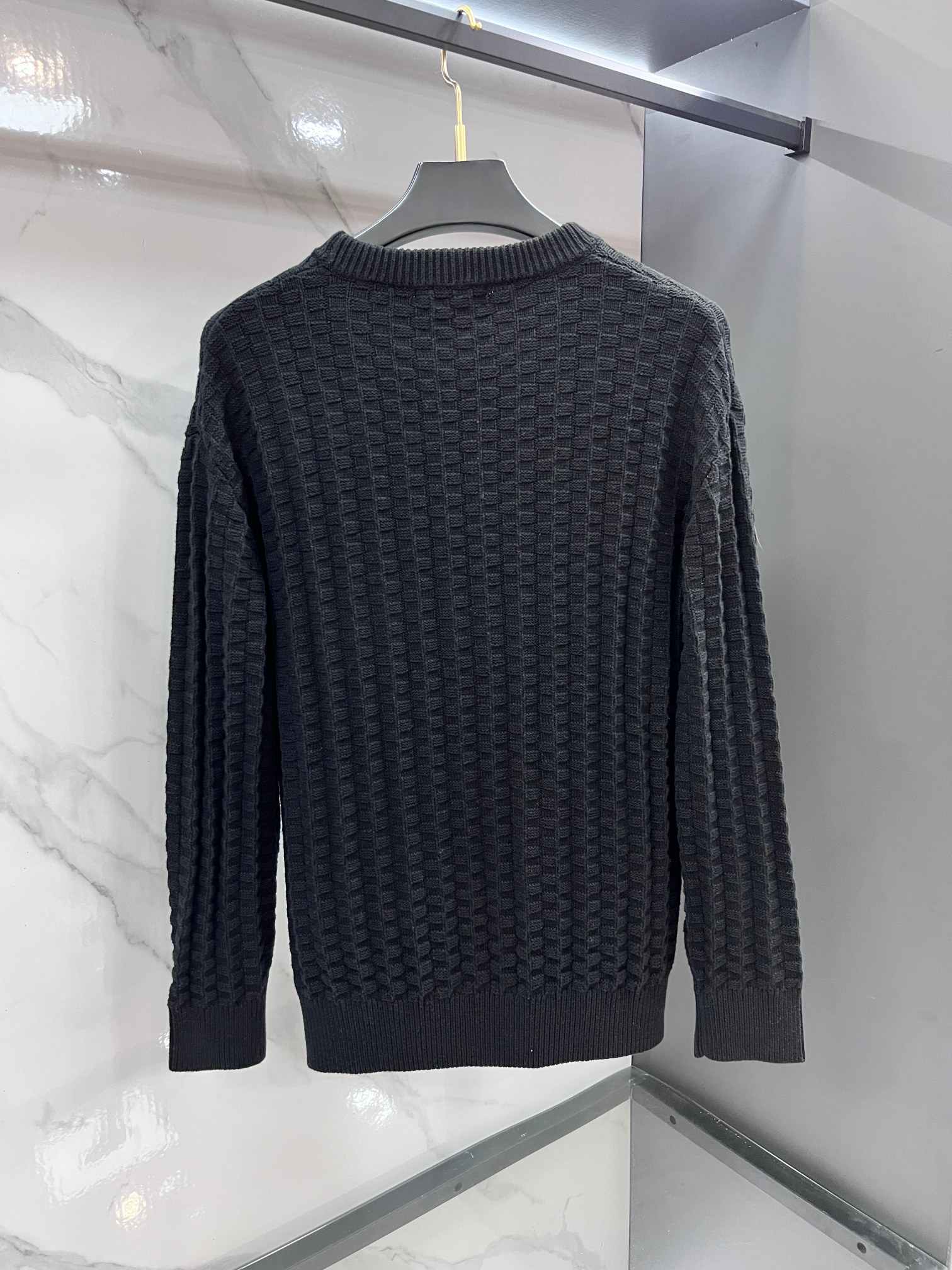 克罗心 秋冬新品圆领针织衫毛衣，设计独家呈现！超级流畅线条感极符合美学基调的一款毛衣，最基础的款式以极简