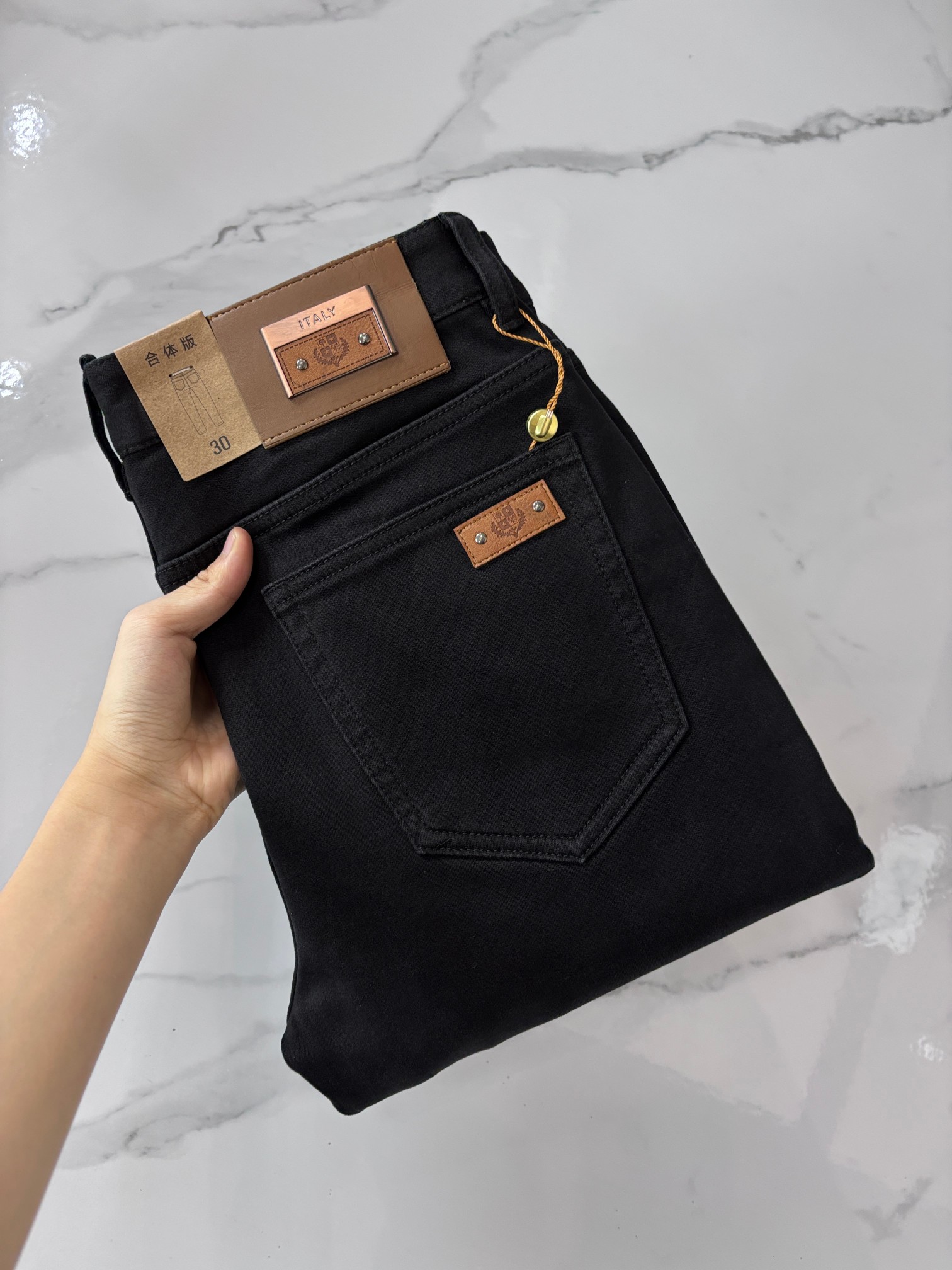 lP🆕 🔥高端定制、2025早秋最新款牛仔裤 柜台同步发售 原版定制 客供五金辅料 原单品质 进口固色牛