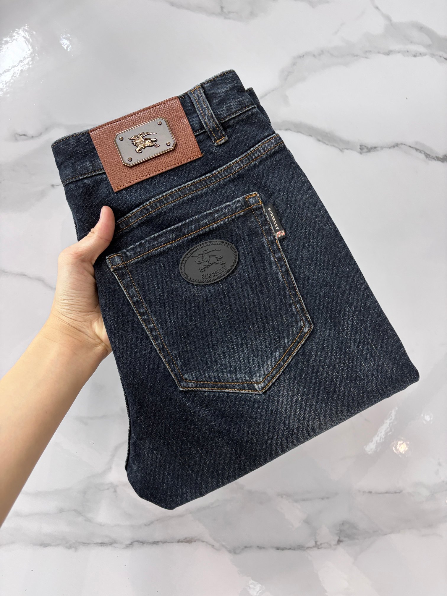 巴宝莉 🔥高端定制、2025早秋最新款牛仔裤 柜台同步发售 原版定制 客供五金辅料 原单品质 进口固色牛