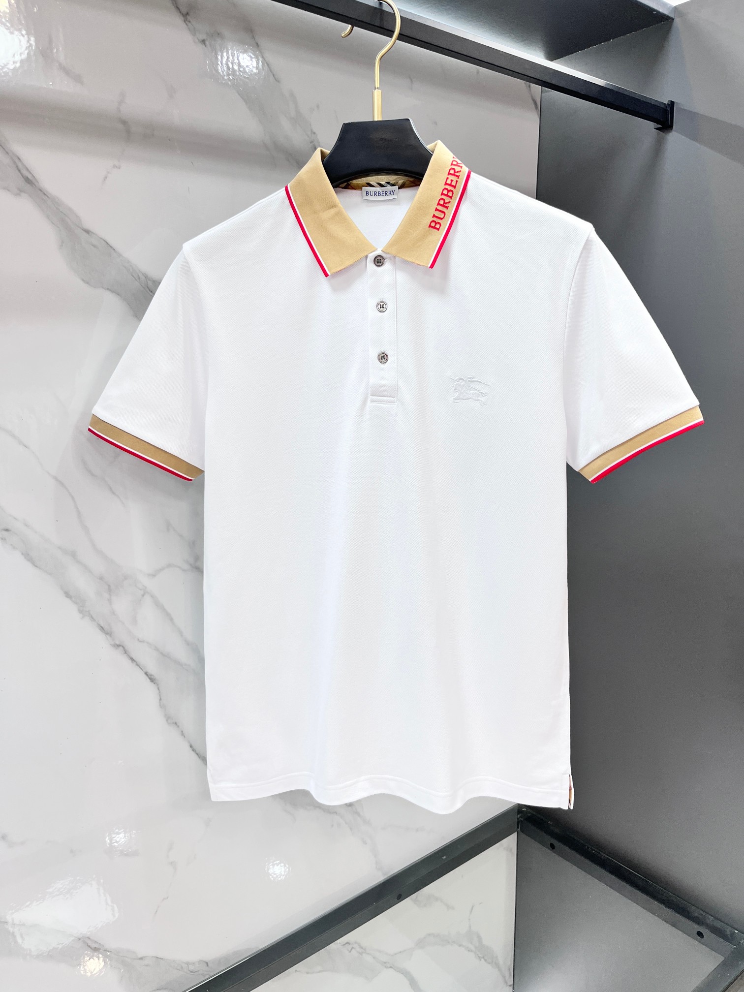 巴宝莉 2026新款高端商务Polo 白领 单位人士必入单品！ 休闲商务翻领短袖，科技面料，体感非常棒，