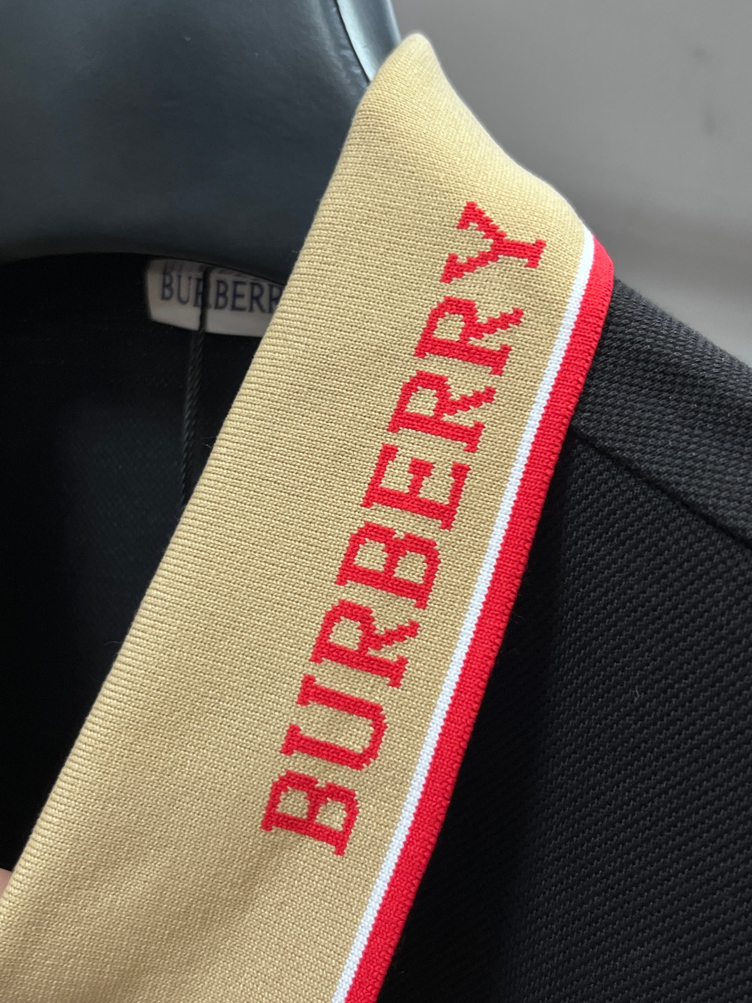 巴宝莉 2026新款高端商务Polo 白领 单位人士必入单品！ 休闲商务翻领短袖，科技面料，体感非常棒，