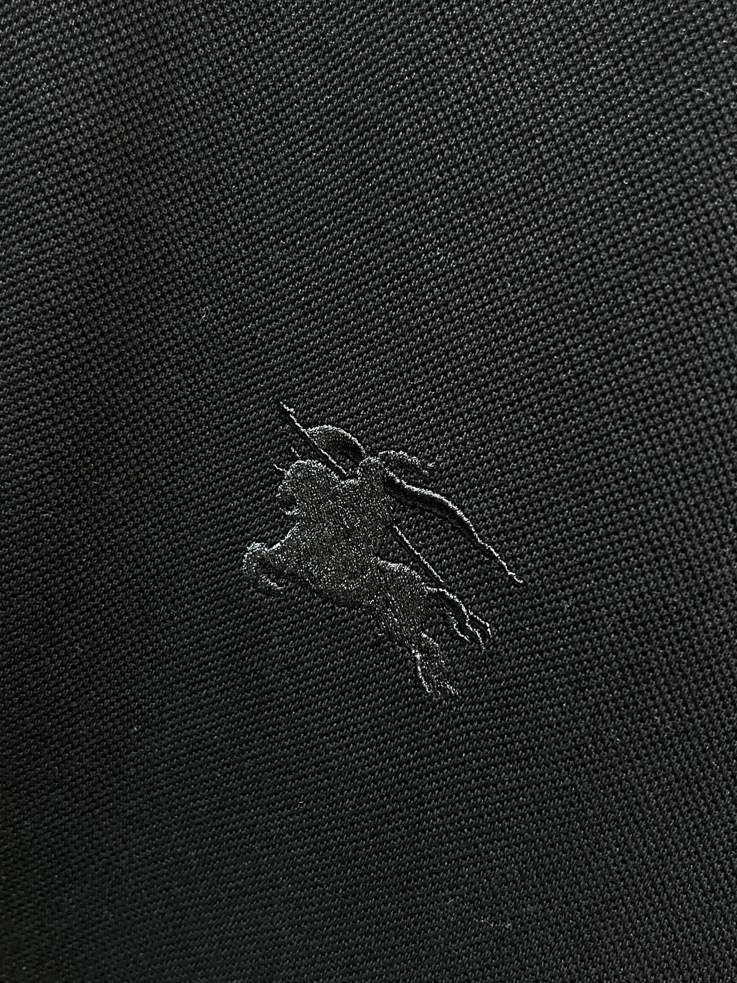 巴宝莉 2026新款高端商务Polo 白领 单位人士必入单品！ 休闲商务翻领短袖，科技面料，体感非常棒，