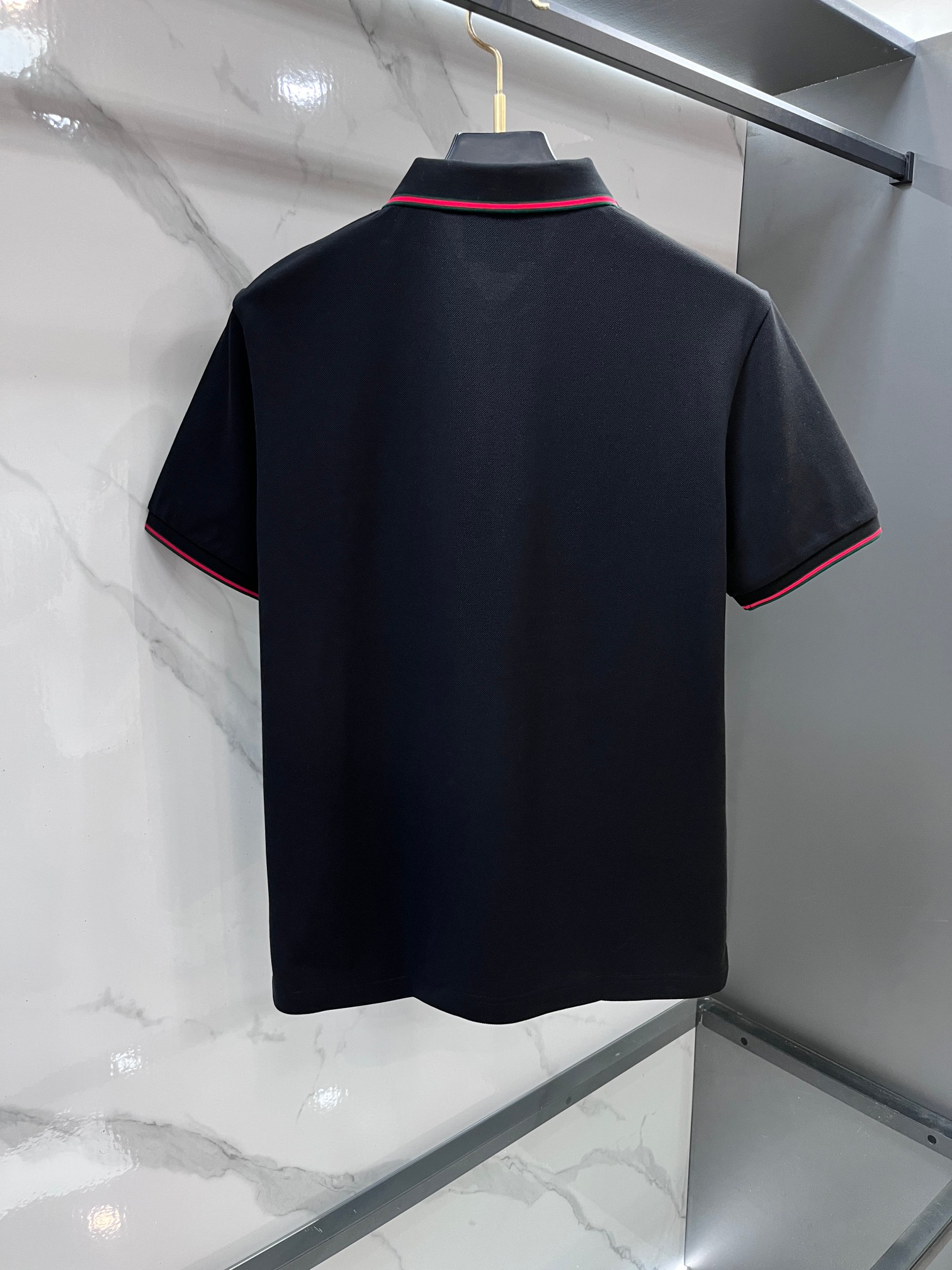 Gucci 2026新款高端商务Polo 白领 单位人士必入单品！ 休闲商务翻领短袖，科技面料，体感非常