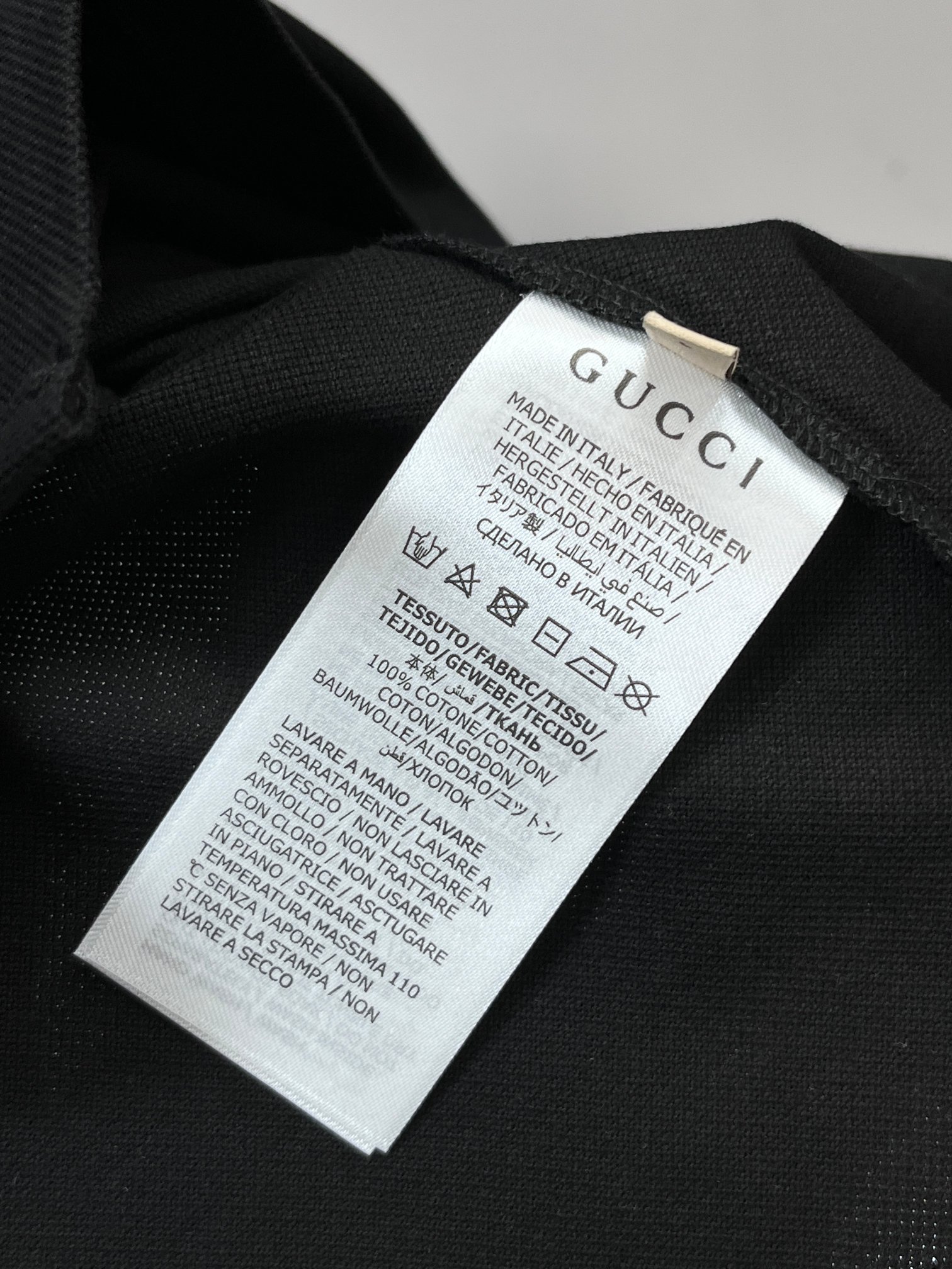 Gucci 2026新款高端商务Polo 白领 单位人士必入单品！ 休闲商务翻领短袖，科技面料，体感非常