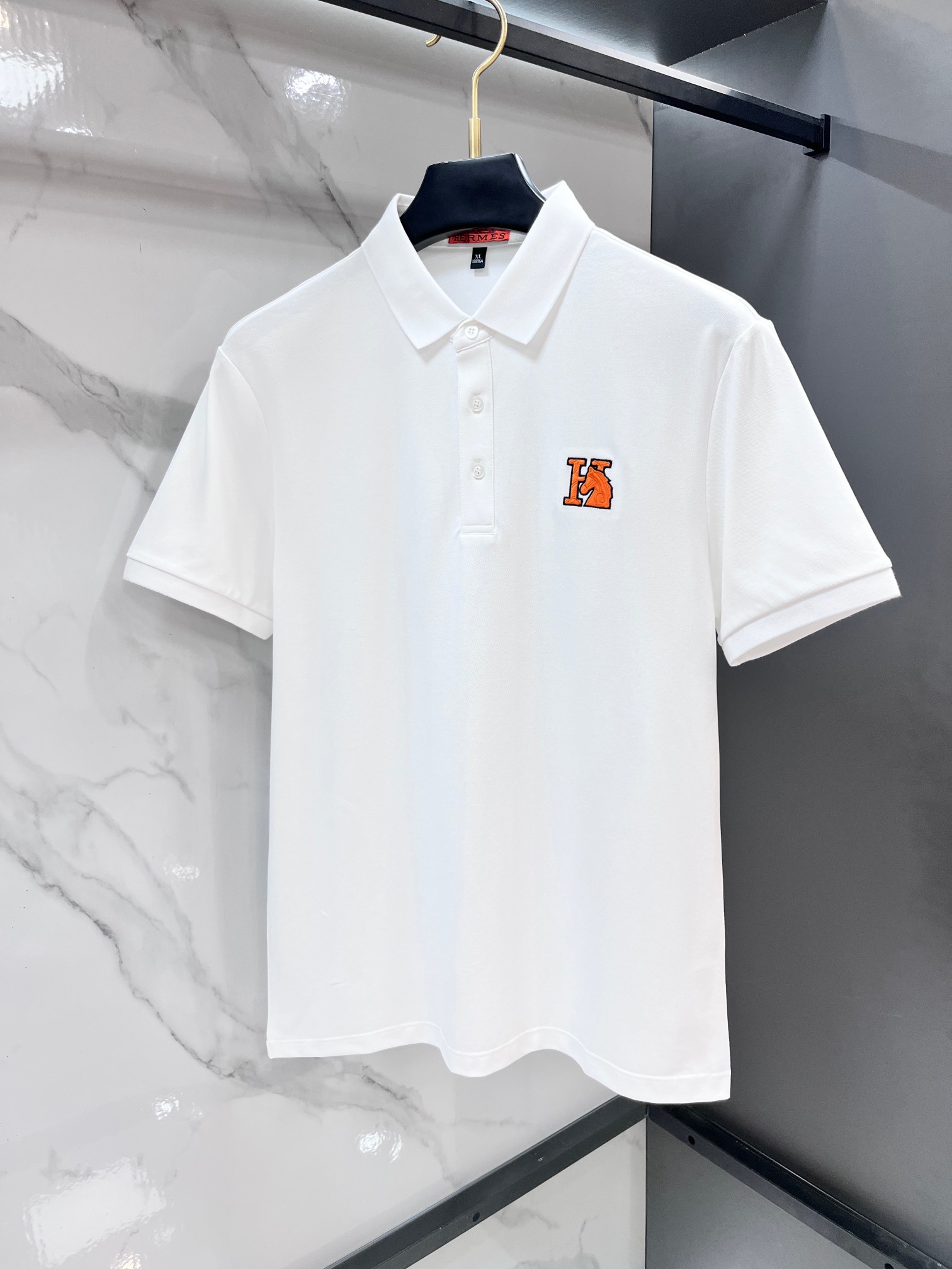 爱马仕 2026新款高端商务Polo 白领 单位人士必入单品！ 休闲商务翻领短袖，科技面料，体感非常棒，