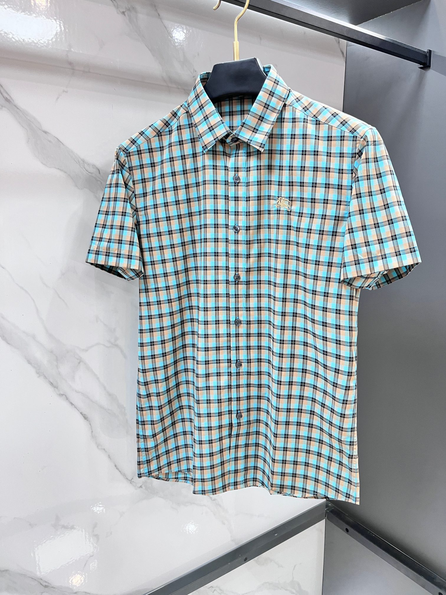 巴宝莉 官网1:1原单品质25ss新款秋冬格子对位衬衫原版3,200购入开发，面料采用100%锦纶定织格