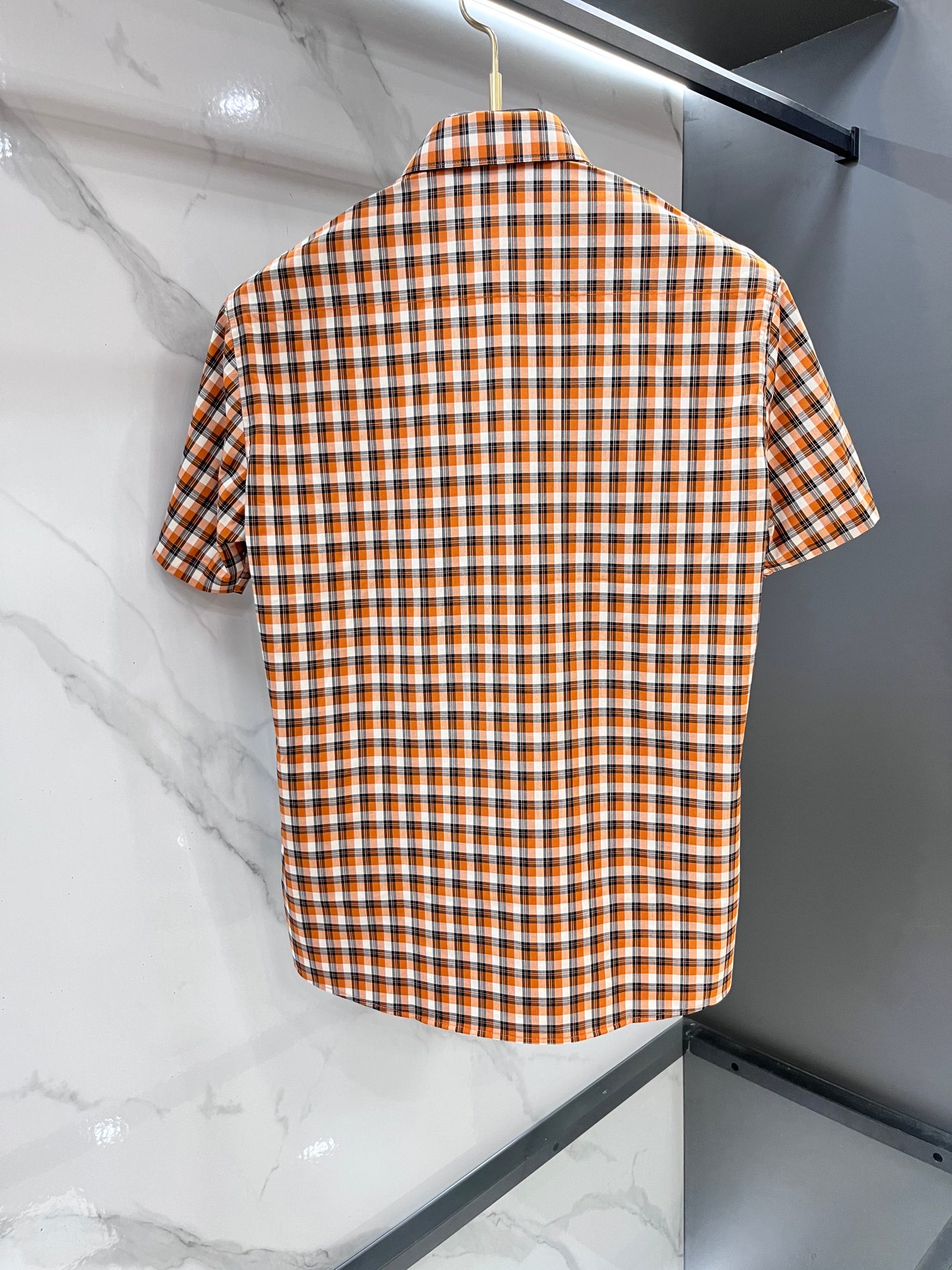 巴宝莉 官网1:1原单品质25ss新款秋冬格子对位衬衫原版3,200购入开发，面料采用100%锦纶定织格