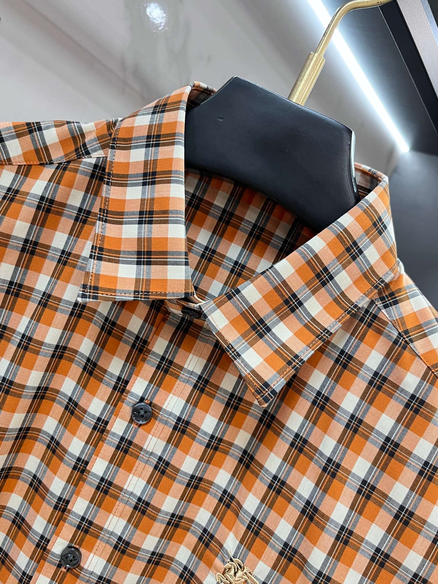 巴宝莉 官网1:1原单品质25ss新款秋冬格子对位衬衫原版3,200购入开发，面料采用100%锦纶定织格