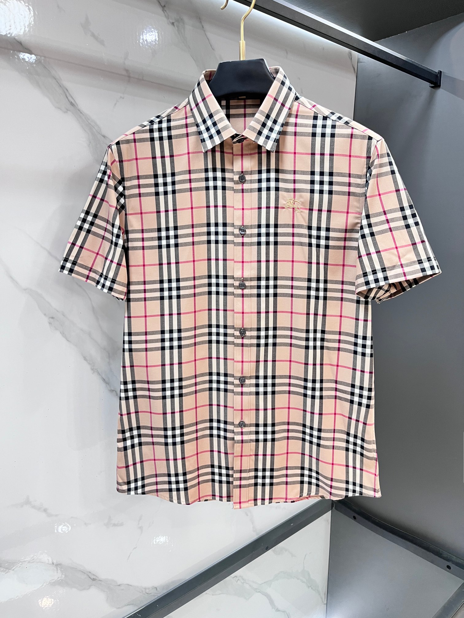 巴宝莉 官网1:1原单品质25ss新款秋冬格子对位衬衫原版3,200购入开发，面料采用100%锦纶定织格