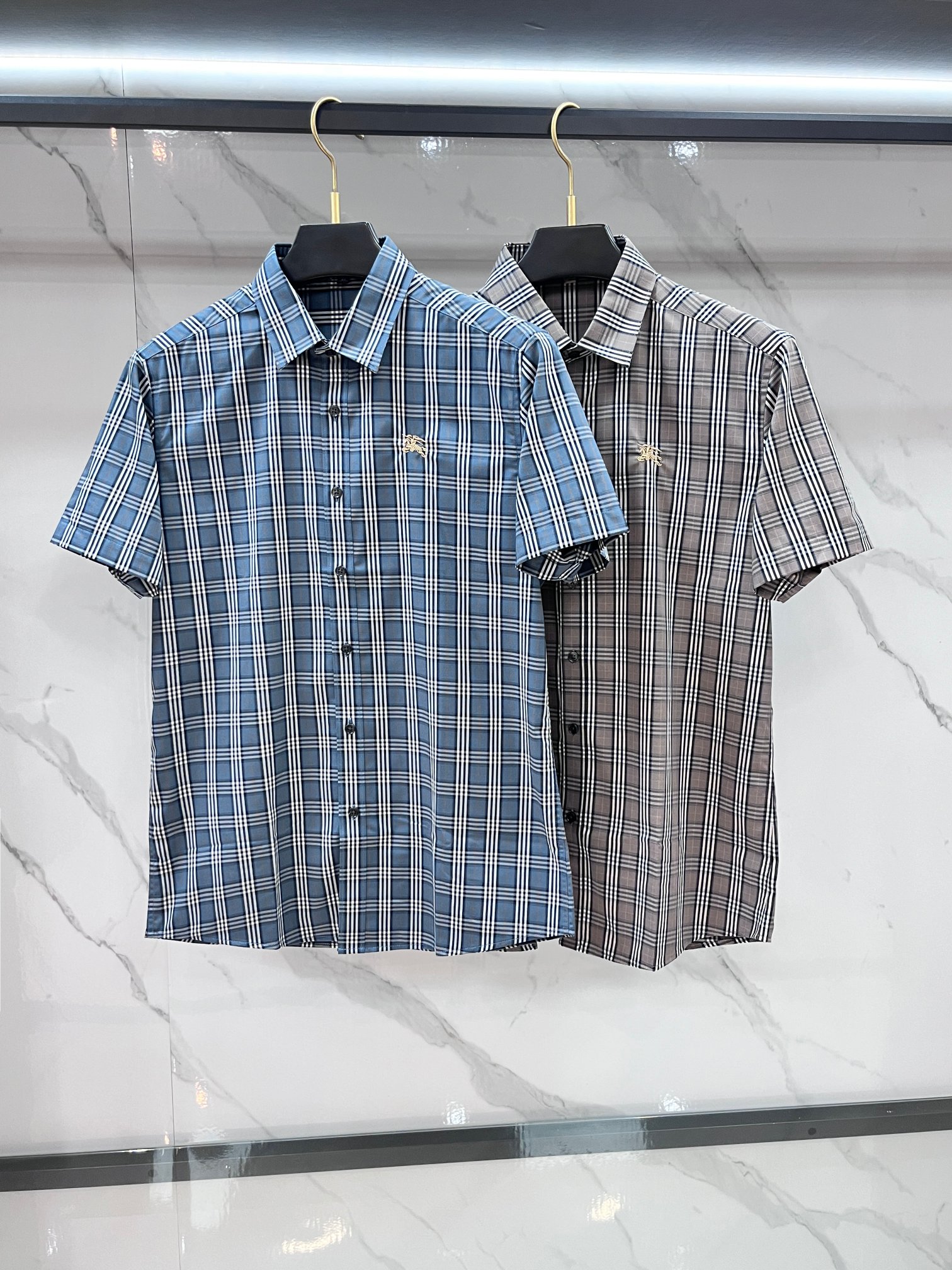 巴宝莉 官网1:1原单品质25ss新款秋冬格子对位衬衫原版3,200购入开发，面料采用100%锦纶定织格