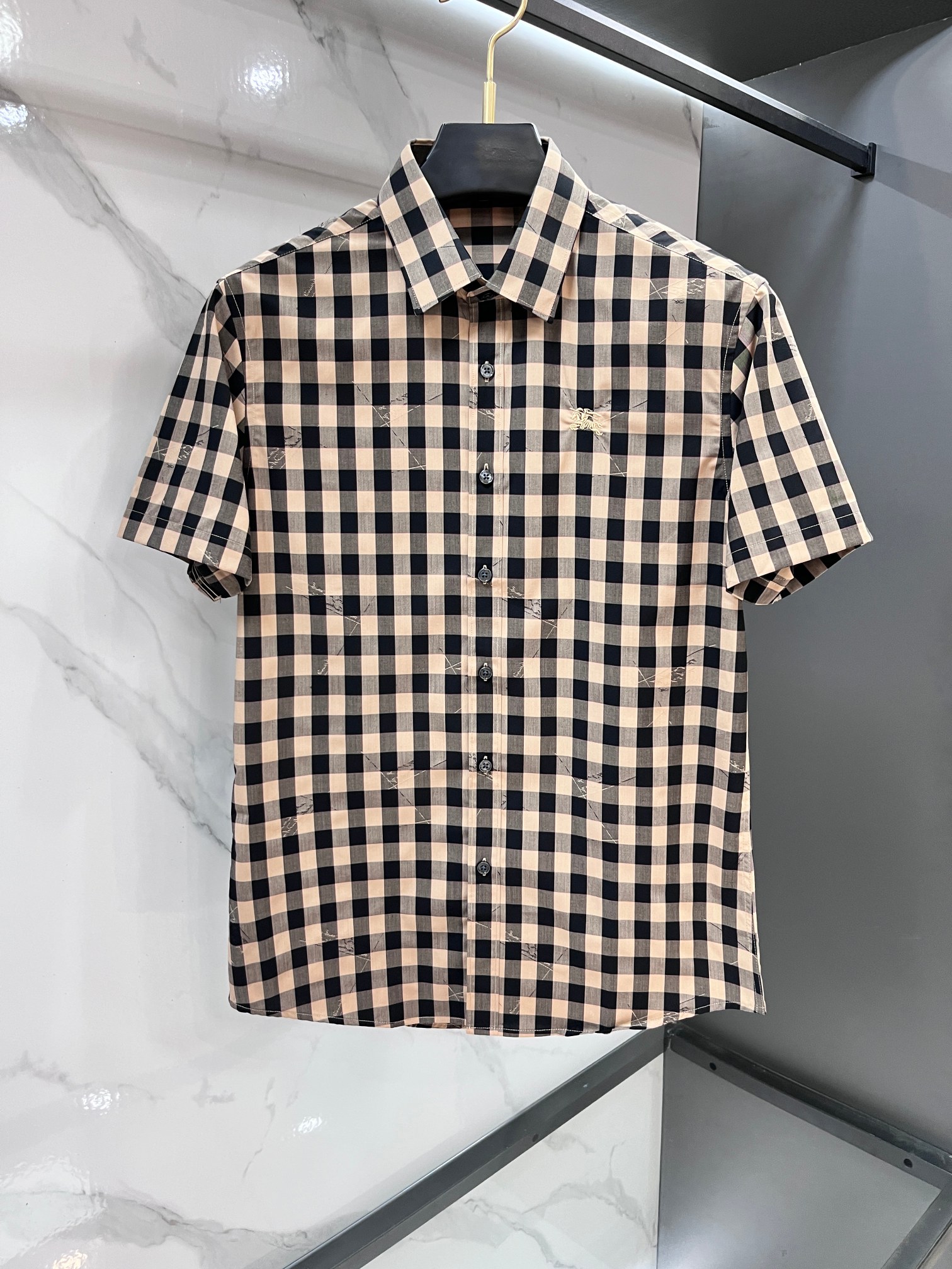 巴宝莉 官网1:1原单品质25ss新款秋冬格子对位衬衫原版3,200购入开发，面料采用100%锦纶定织格