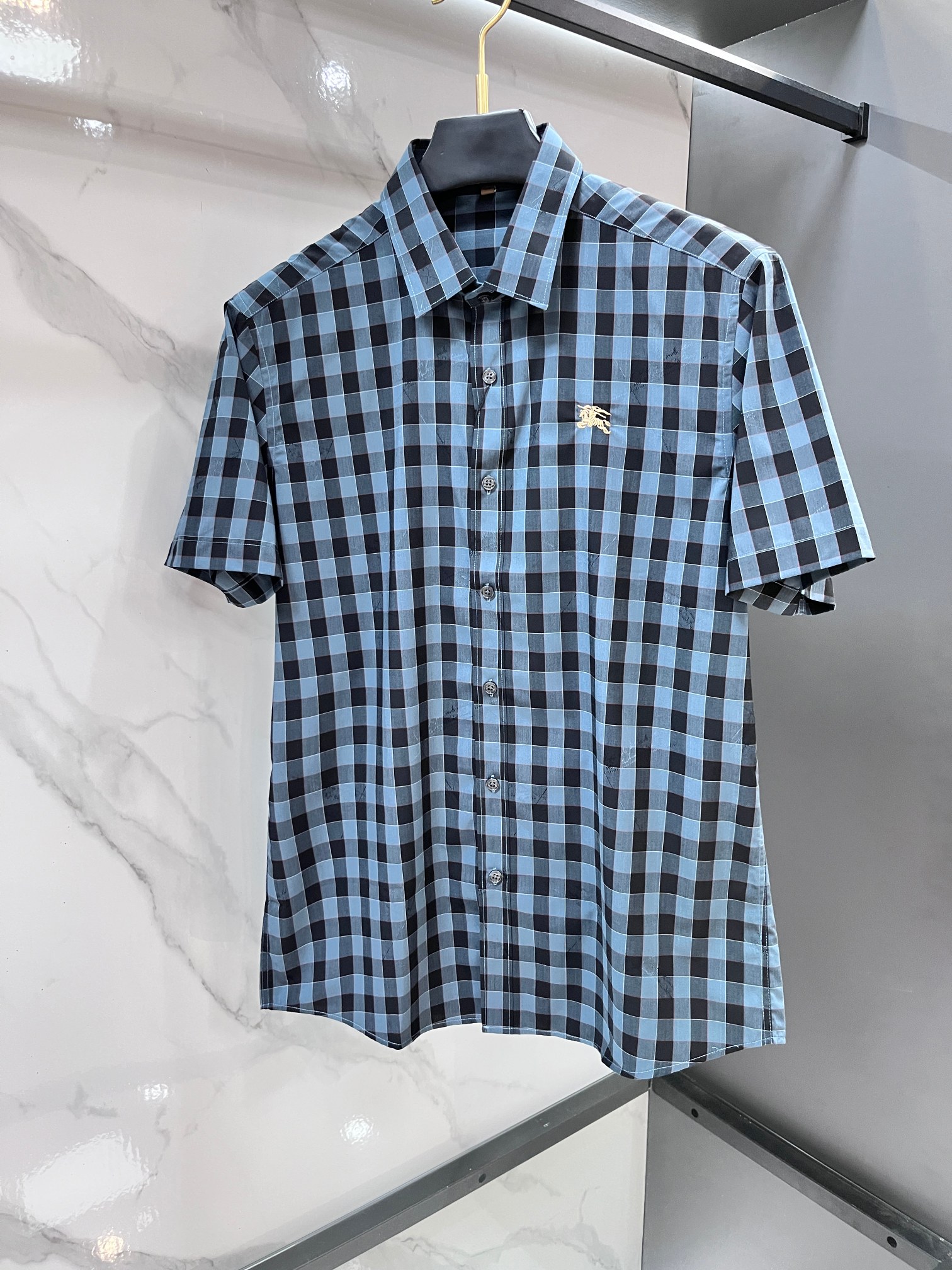 巴宝莉 官网1:1原单品质25ss新款秋冬格子对位衬衫原版3,200购入开发，面料采用100%锦纶定织格