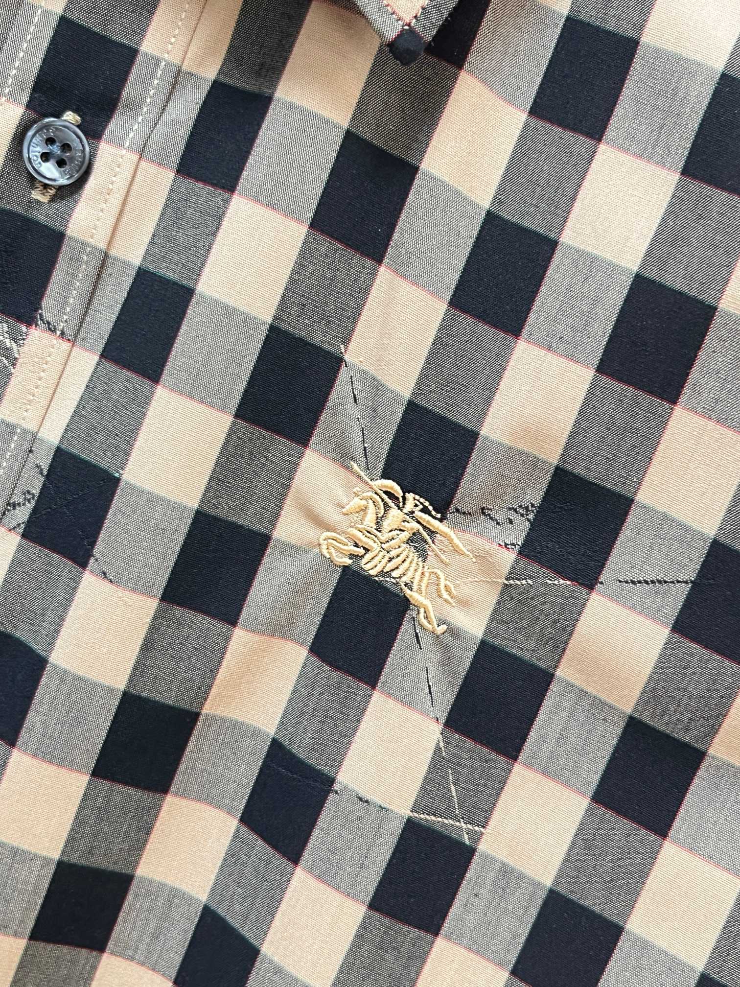 巴宝莉 官网1:1原单品质25ss新款秋冬格子对位衬衫原版3,200购入开发，面料采用100%锦纶定织格