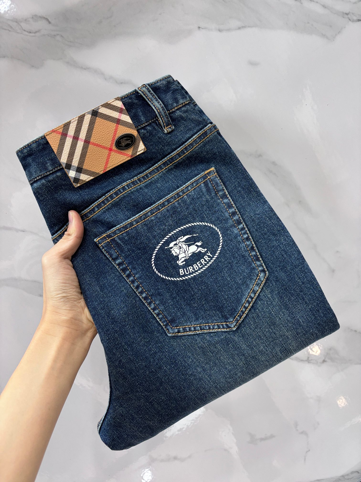 巴宝莉 🔥高端定制、2026早秋最新款牛仔裤 柜台同步发售 原版定制 客供五金辅料 原单品质 进口固色牛