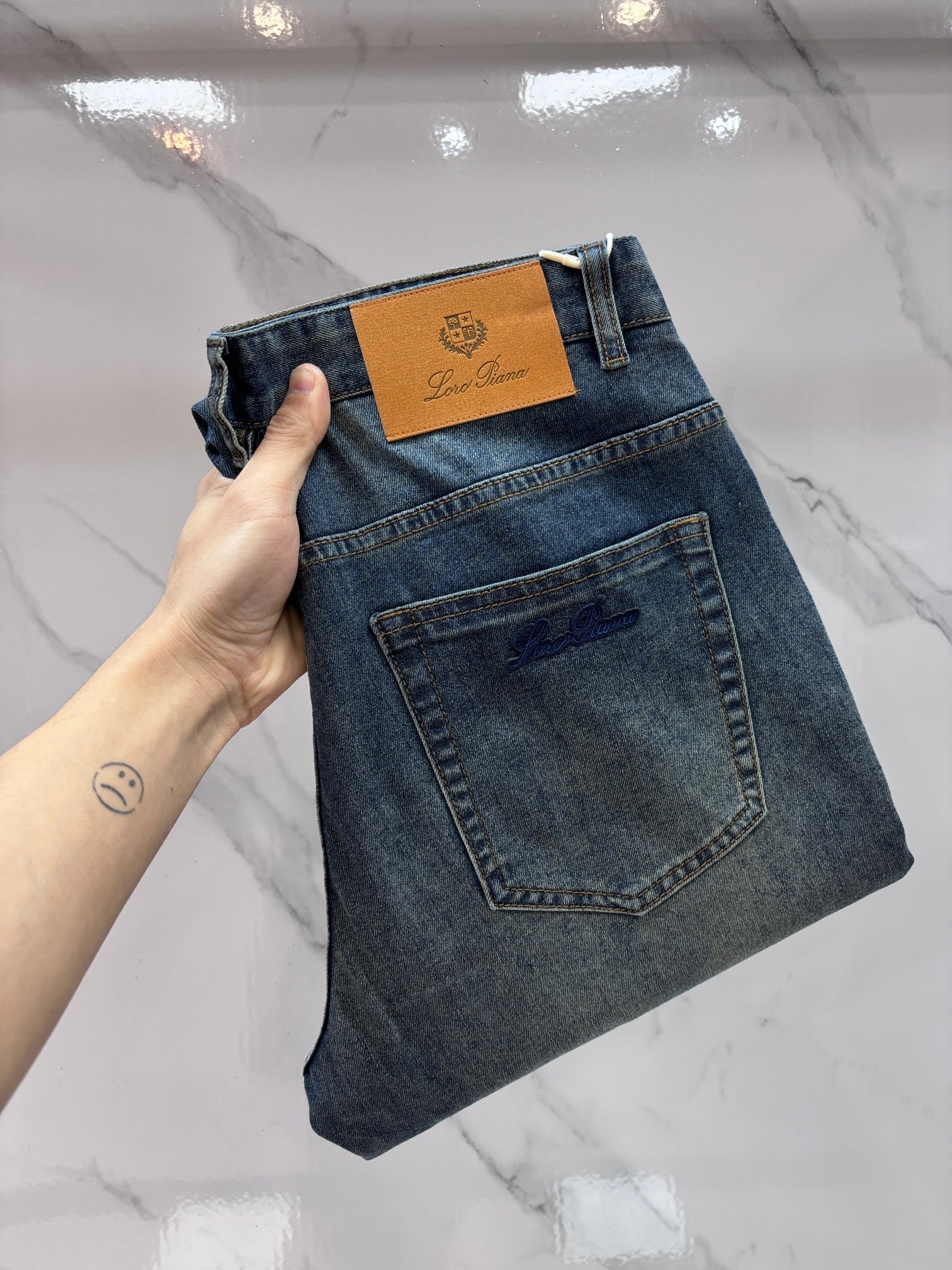 Loro piana 🔥高端定制、2026早秋最新款牛仔裤 柜台同步发售 原版定制 客供五金辅料 原单品