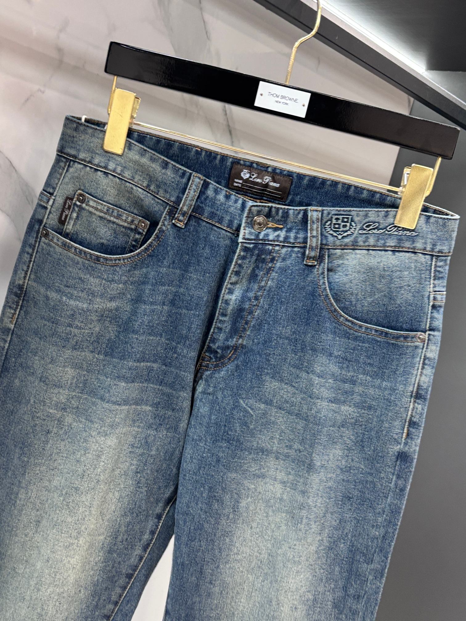 Loro piana 🔥高端定制、2026早秋最新款牛仔裤 柜台同步发售 原版定制 客供五金辅料 原单品