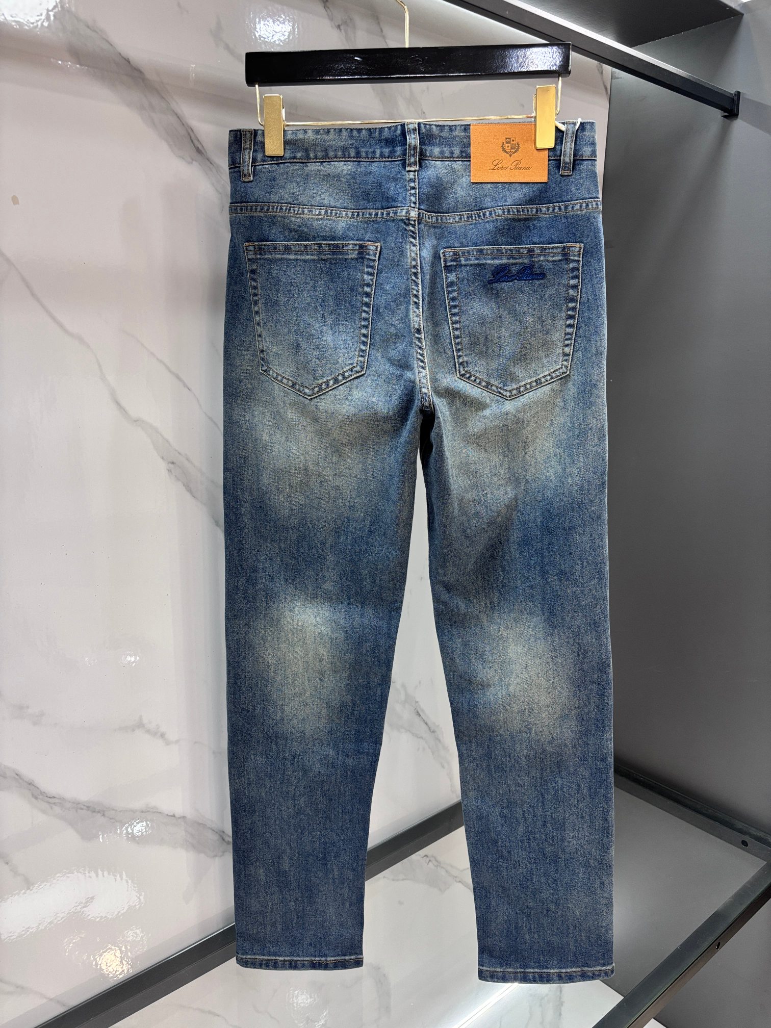 Loro piana 🔥高端定制、2026早秋最新款牛仔裤 柜台同步发售 原版定制 客供五金辅料 原单品