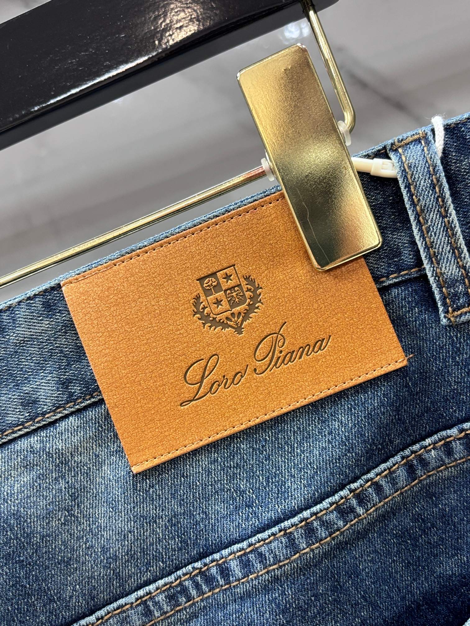 Loro piana 🔥高端定制、2026早秋最新款牛仔裤 柜台同步发售 原版定制 客供五金辅料 原单品