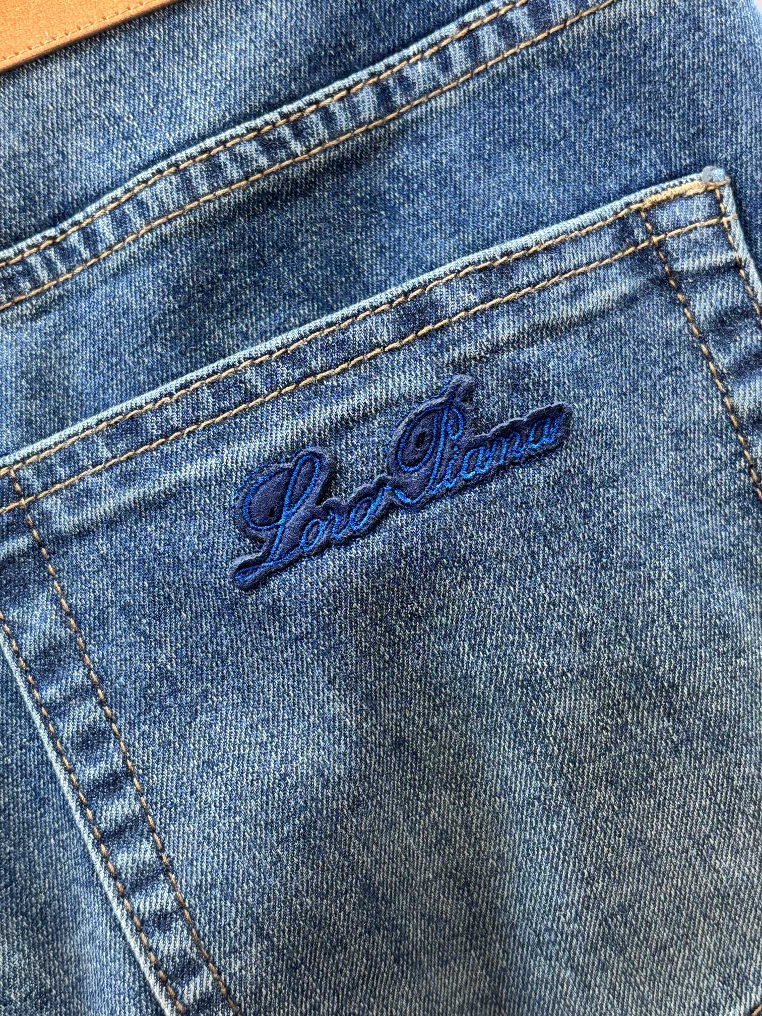 Loro piana 🔥高端定制、2026早秋最新款牛仔裤 柜台同步发售 原版定制 客供五金辅料 原单品