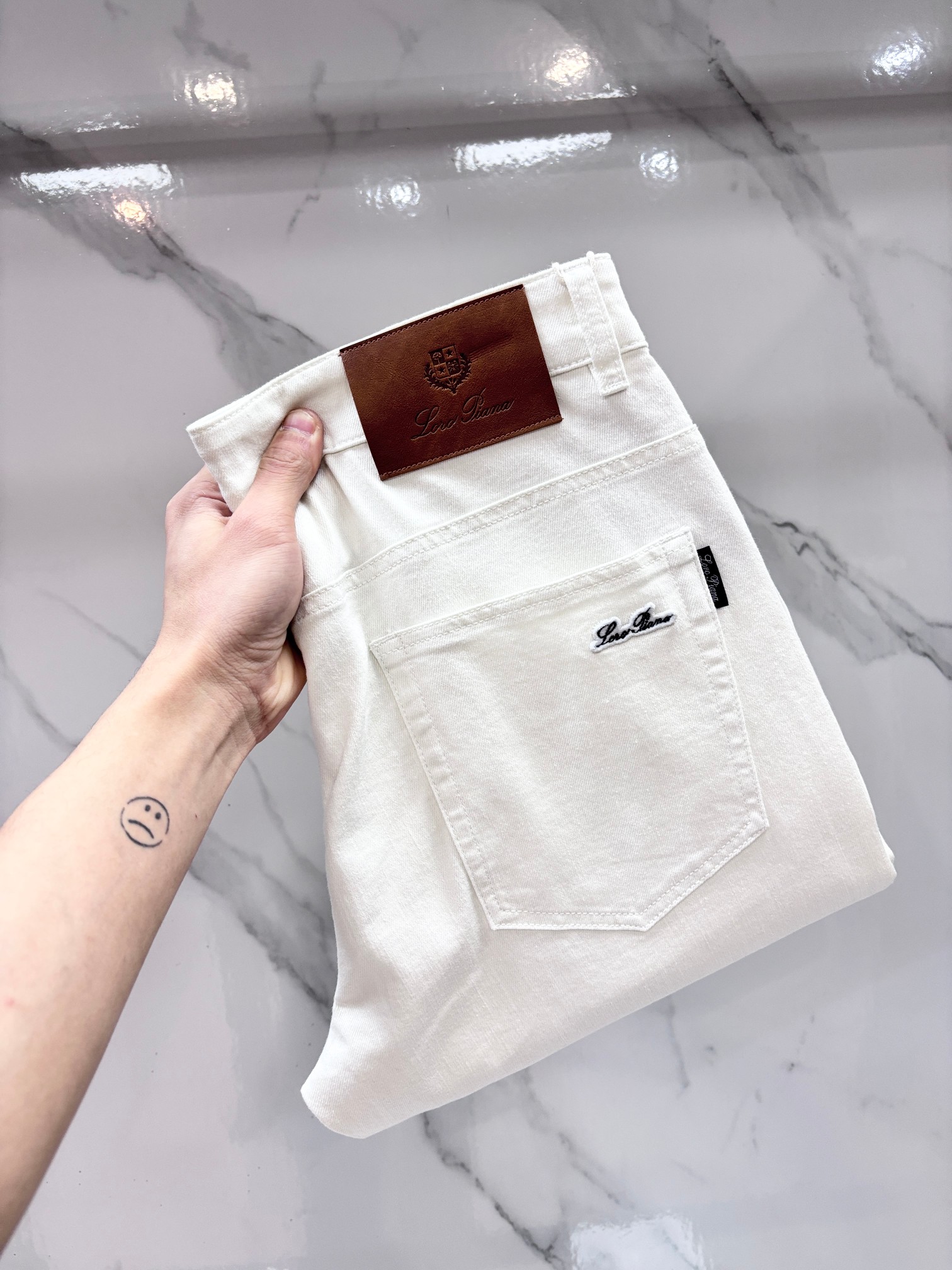 Loro piana 🔥高端定制、2026早秋最新款牛仔裤 柜台同步发售 原版定制 客供五金辅料 原单品