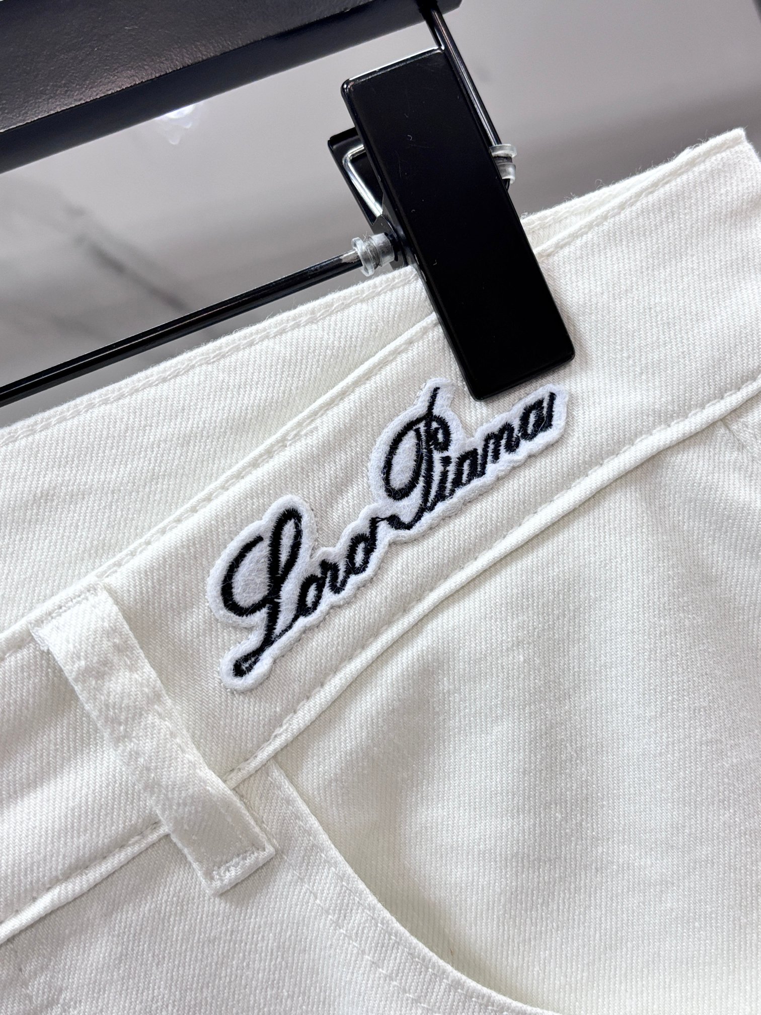 Loro piana 🔥高端定制、2026早秋最新款牛仔裤 柜台同步发售 原版定制 客供五金辅料 原单品